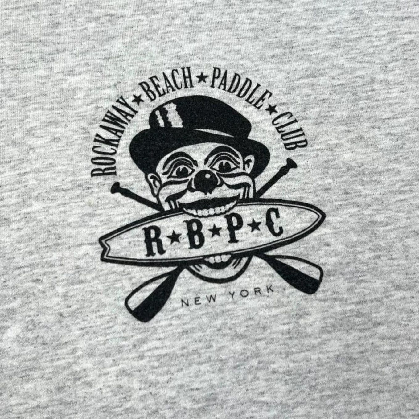 Jerzees Jerzees Rockaway Beach Paddle Club RBPC New York Souvenir Graphic T-Shirt Large Grey Mens Shirt Regular Short Sleeve Cotton Vintage? Size US L / EU 52-54 / 3 - 3 Thumbnail