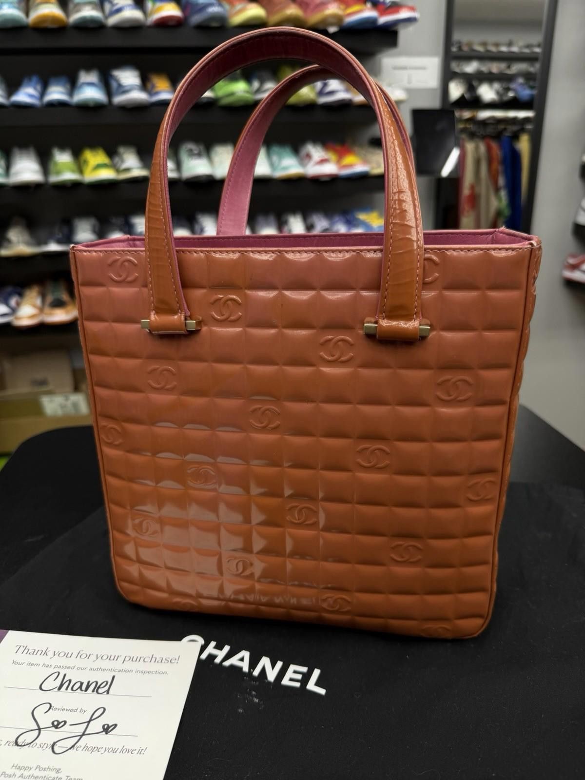 Chanel Authentic CHANEL Brown Chocolate Patent Leather Tote Bag Size ONE SIZE - 2 Thumbnail