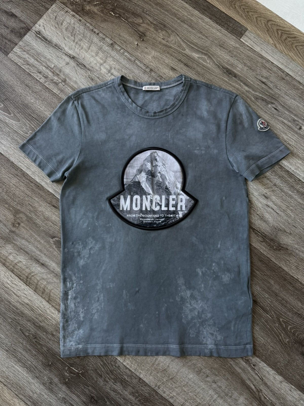 Moncler Moncler Maglia T-Shirt Men’s Mountain Logo Gray Luxury Tee Size US S / EU 44-46 / 1 - 1 Thumbnail