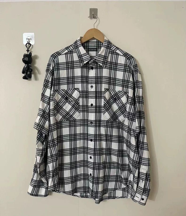 Balenciaga Balenciaga size 39 Wool Fake Two-Piece Shirt Size US M / EU 48-50 / 2 - 1 Thumbnail