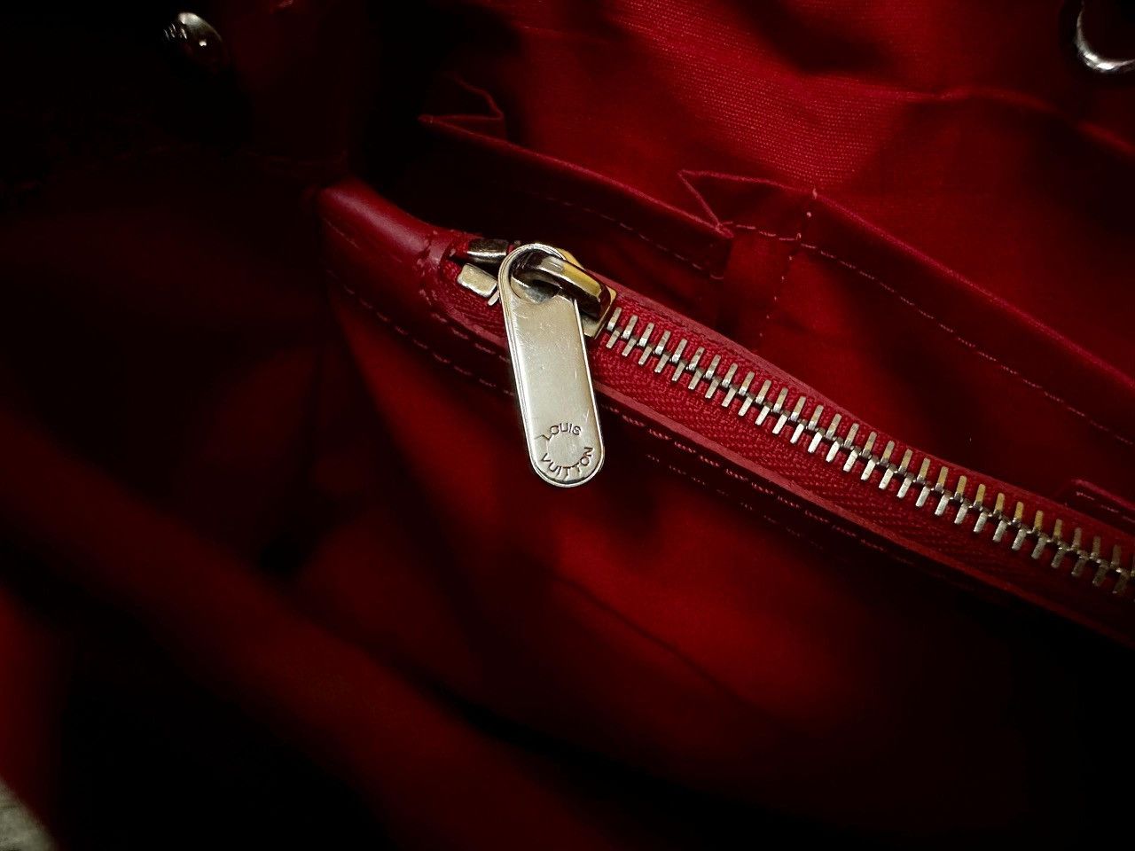 Louis Vuitton Authentic Louis Vuitton Epi Leather Passy PM Tote Bag Size ONE SIZE - 9 Thumbnail