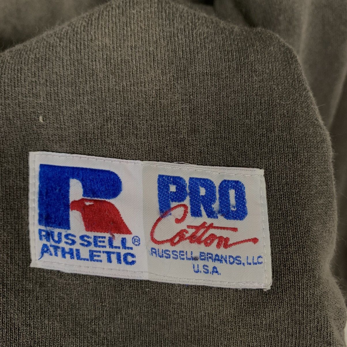 Russell Athletic Vintage Russell Athletic Centre Logo Crewneck Sweatshirt Size US XL / EU 56 / 4 - 11 Thumbnail