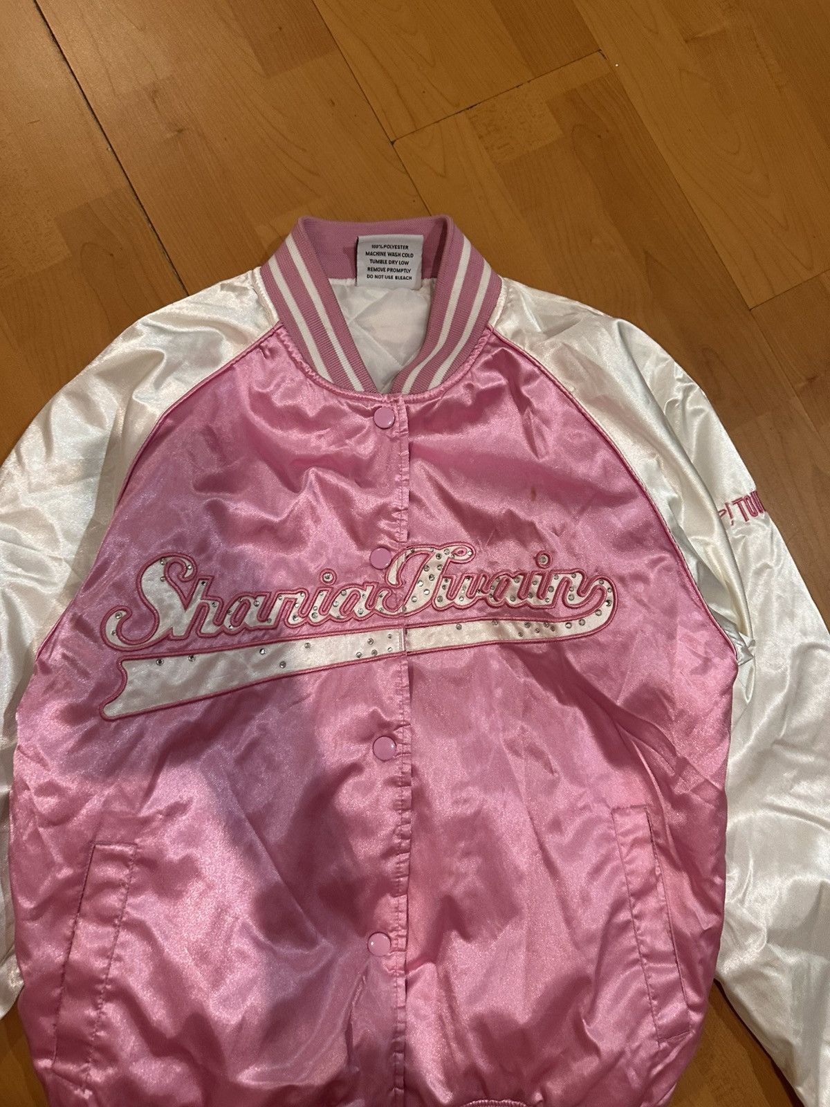 Japanese Brand × Vintage Shania Twain 2004 Pink Bomber Womens Size L / US 10 / IT 46 - 2 Thumbnail