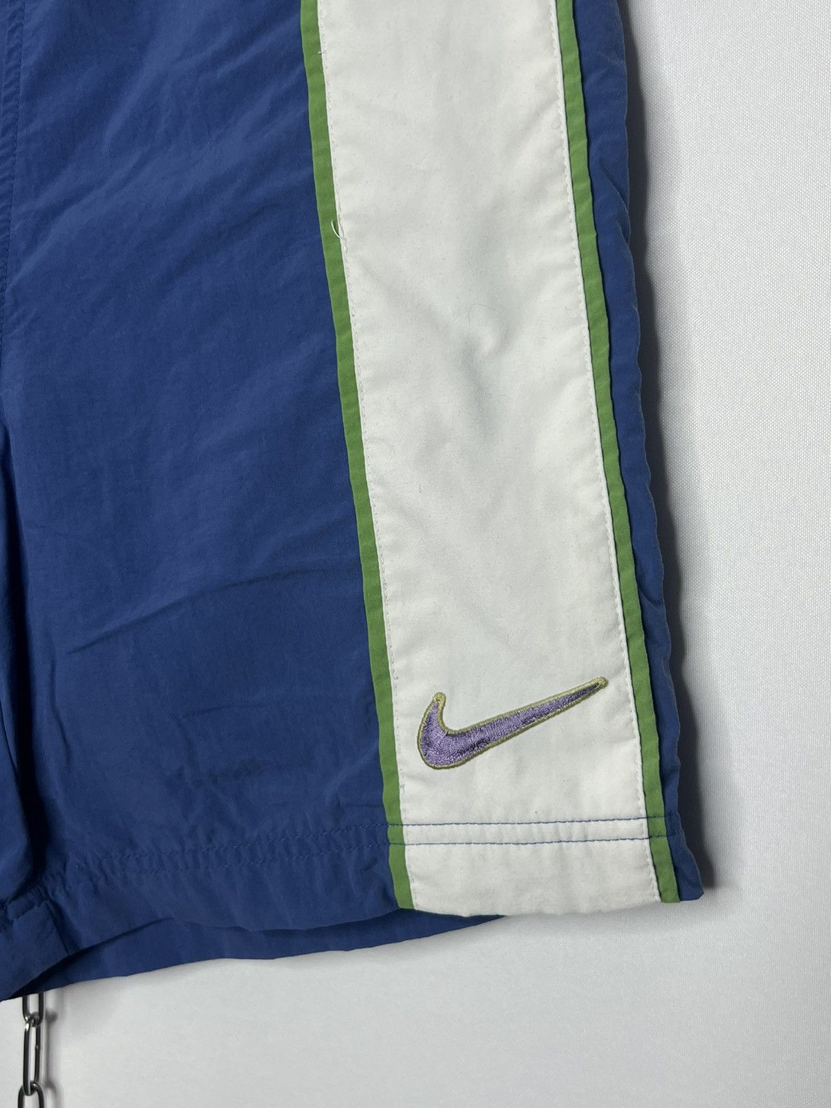 Vintage 🔥Rare Vintage 90s Nike Nylon Shorts Y2K Hype 🔥 Size US 30 / EU 46 - 4 Thumbnail