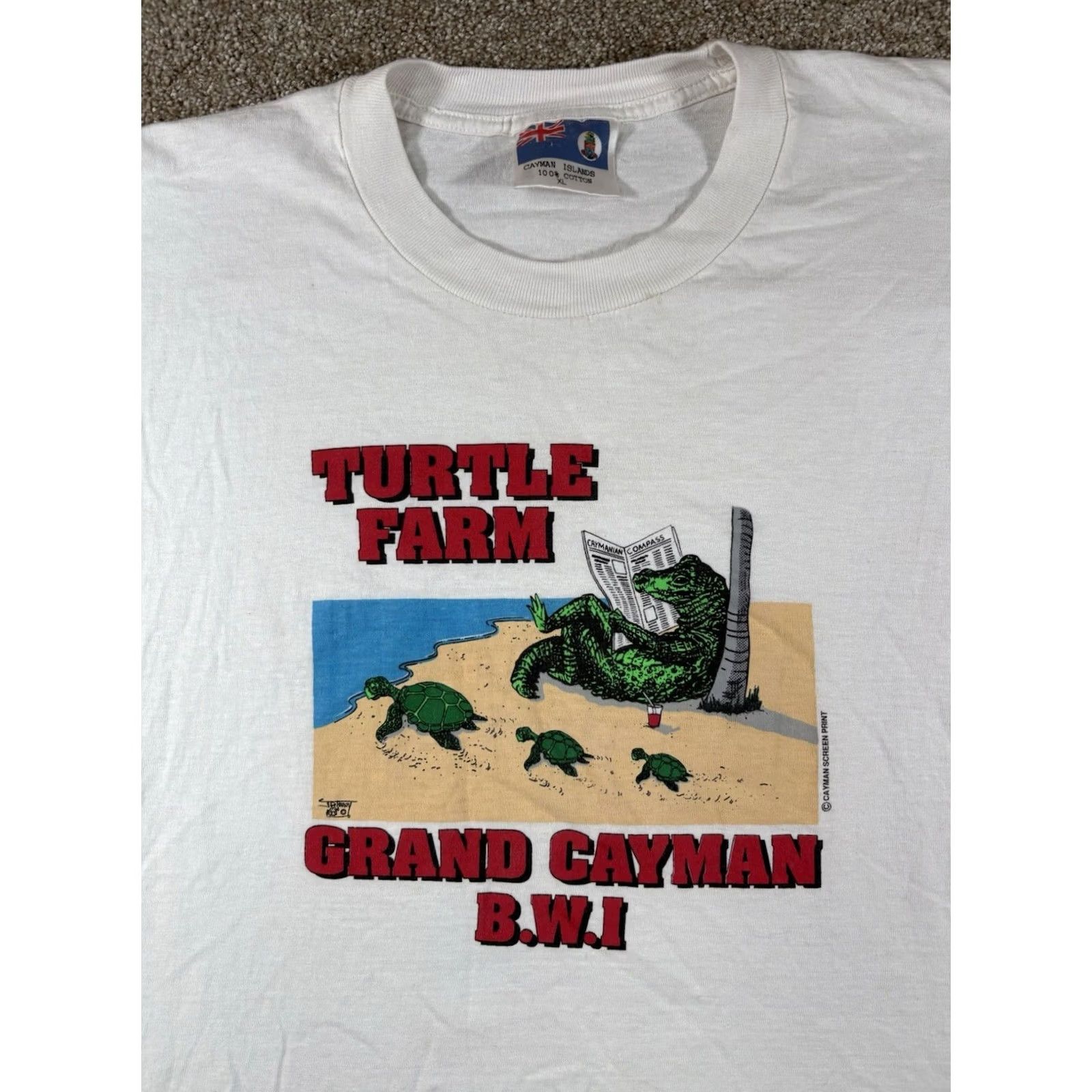 Vintage VINTAGE 90s Streetwear Men XL Turtle Farm Cayman Islands B.W.I T-Shirt White Crew Neck Short Sleeve Cotton Regular Fit Size US XL / EU 56 / 4 - 2 Thumbnail
