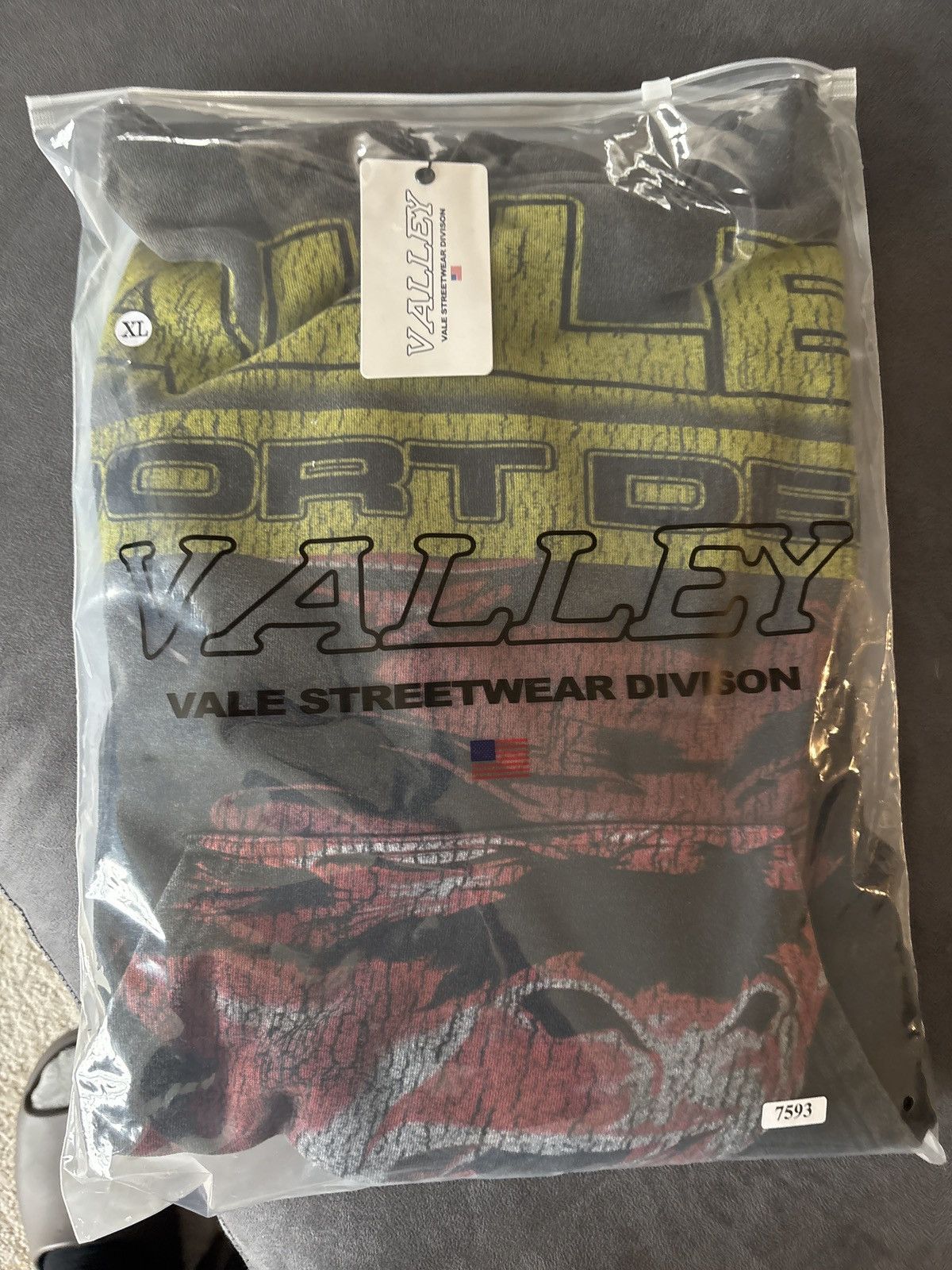 Vale Vale Hellboy pullover hoodie sport dept Size US XL / EU 56 / 4 - 9 Thumbnail