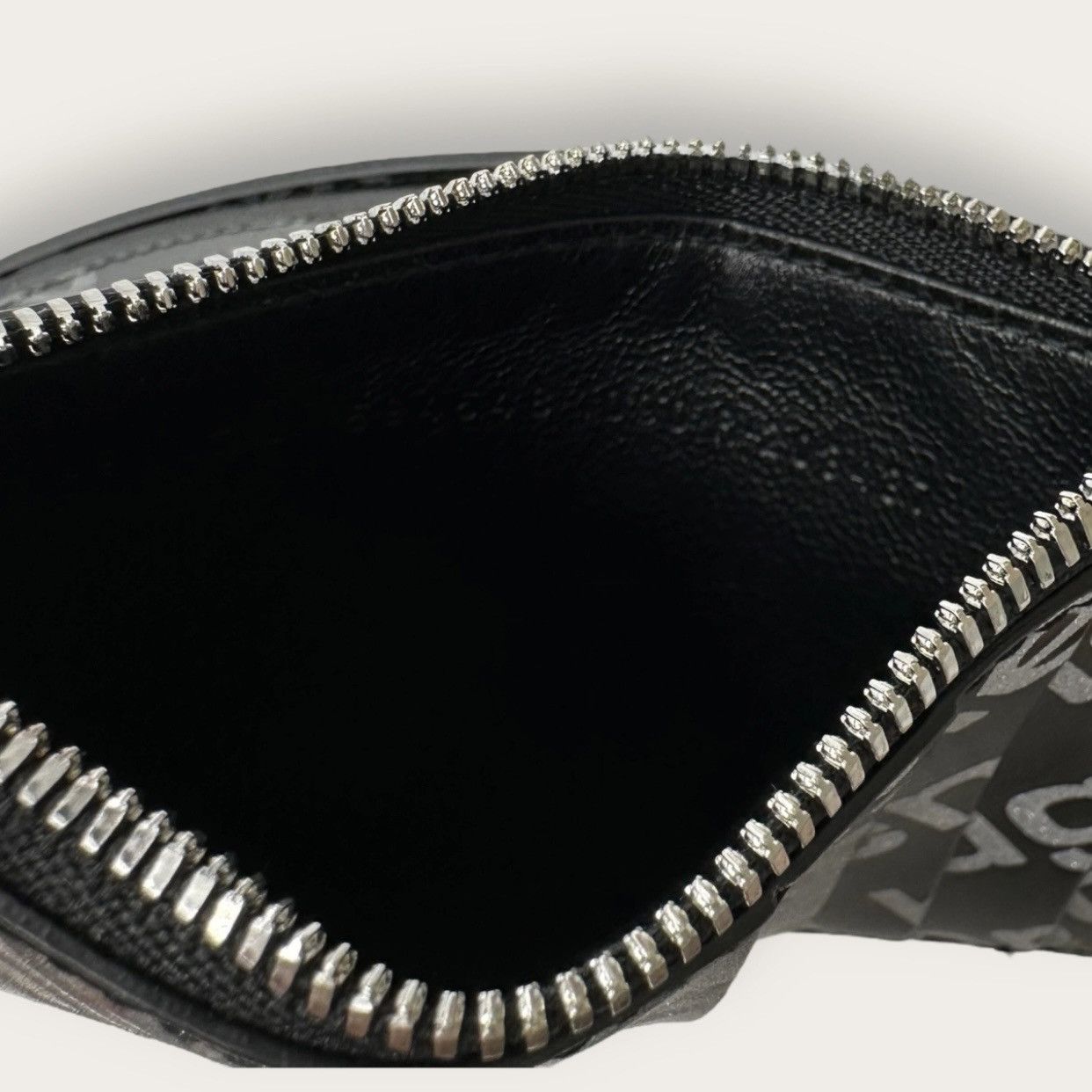 Balenciaga Balenciaga card holder with black leather strap Size ONE SIZE - 7 Thumbnail