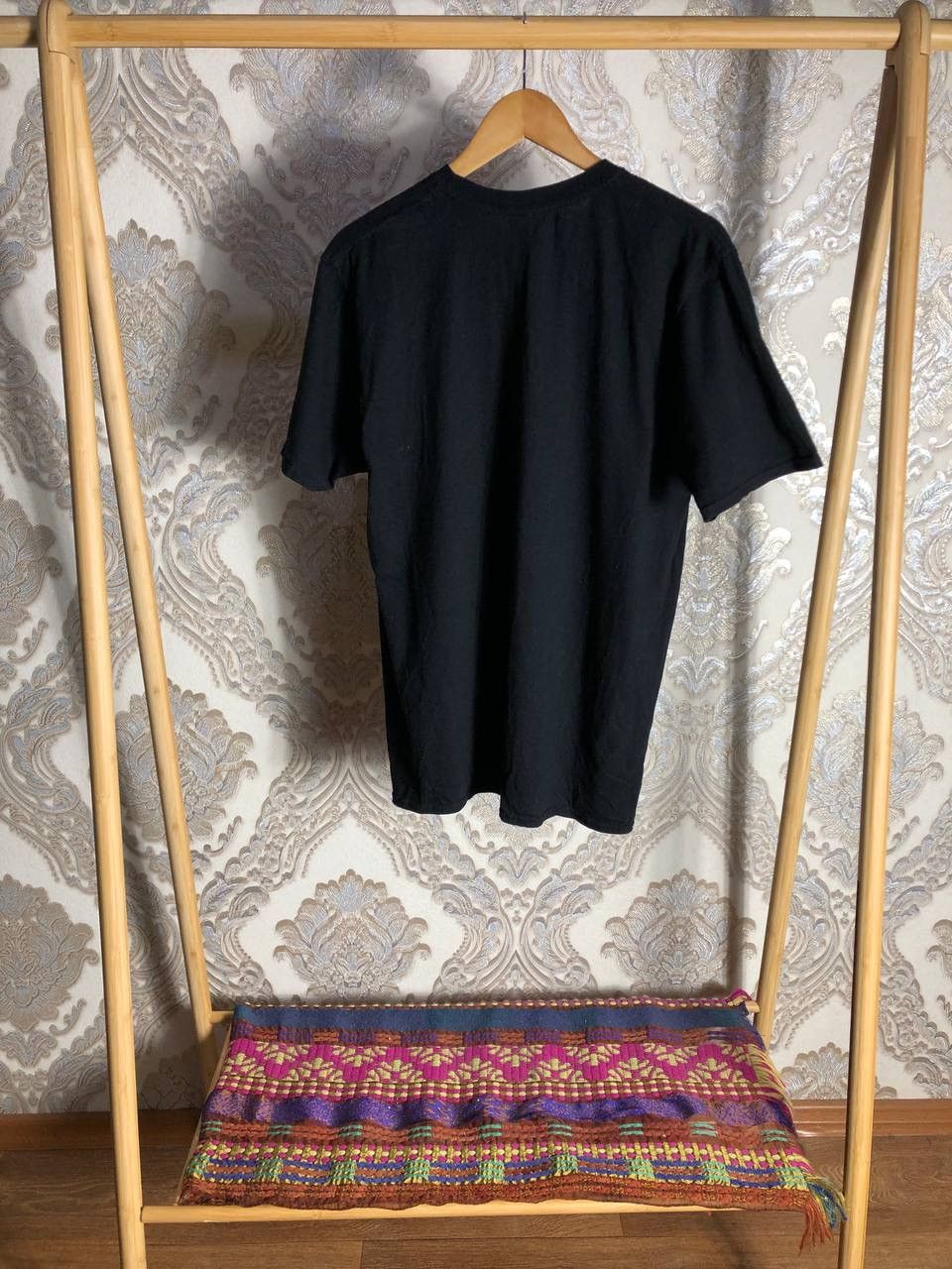 Band Tees VINTAGE OASIS WORLD TOUR ROCK T-SHIRT RETRO METAL Y2K 90s Size US L / EU 52-54 / 3 - 4 Thumbnail
