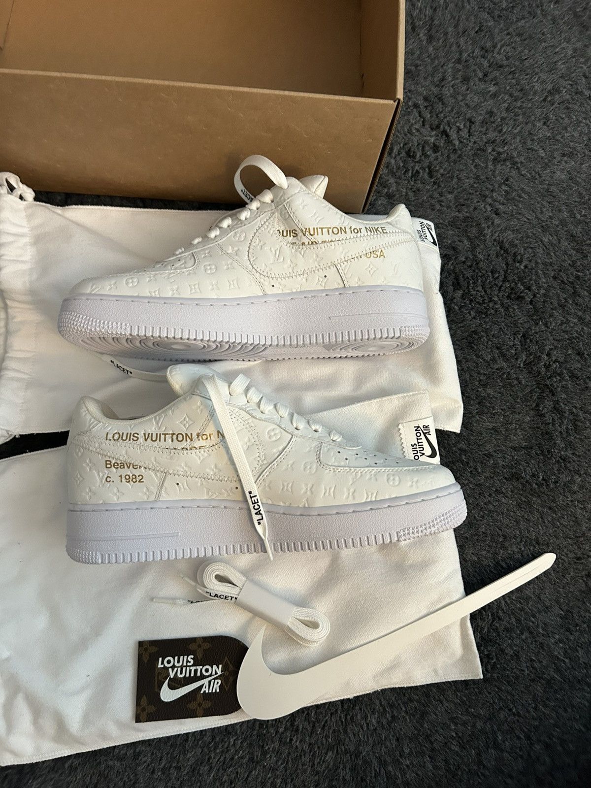Louis Vuitton Louis Vuitton Nike White Monogram Low Top Air Force 1 Size US 9 / EU 42 - 2 Thumbnail
