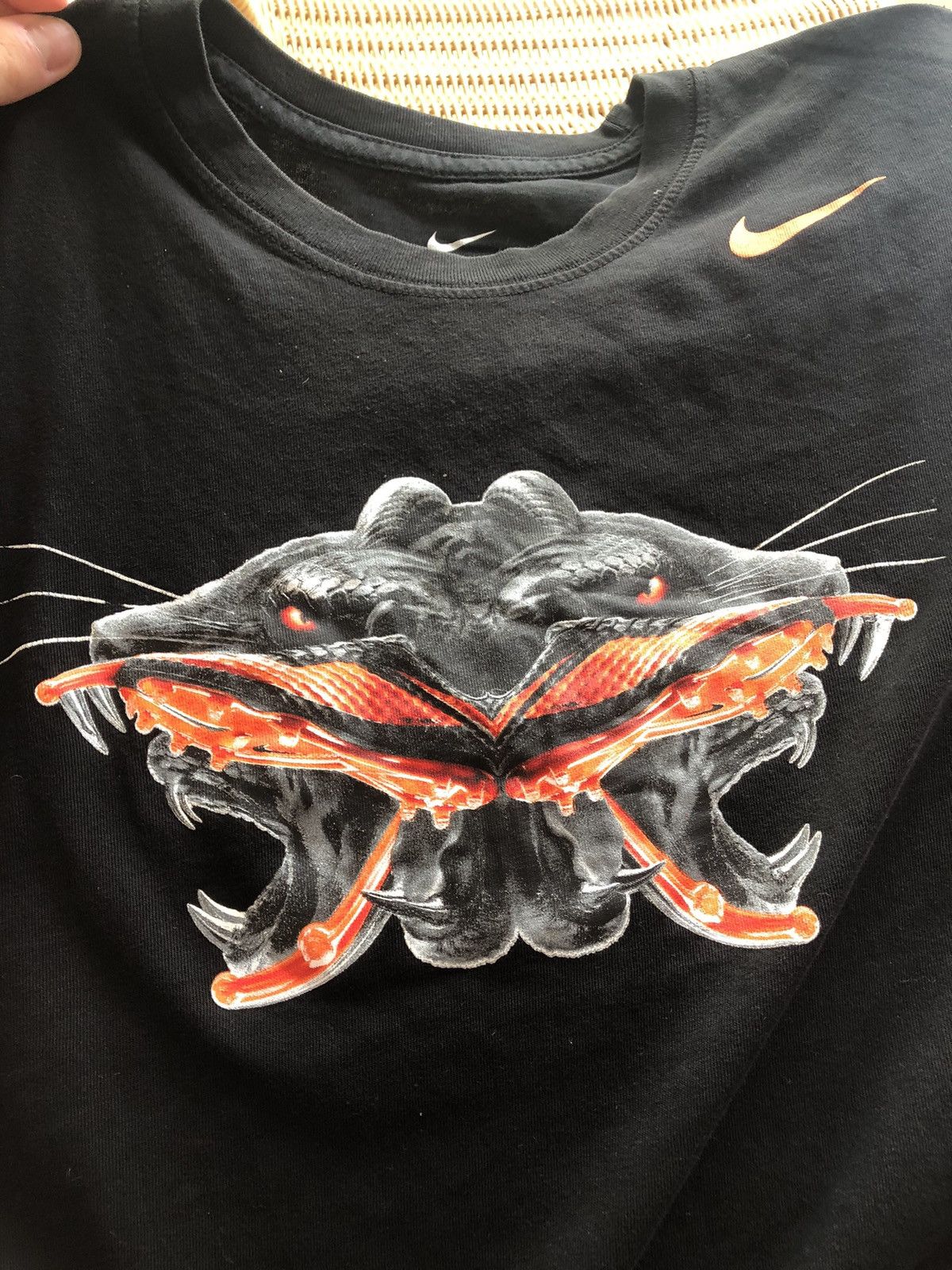 Nike NIKE BLACK MAMBA PANTHER VINTAGE SPORT TEE SHIRT Size US XL / EU 56 / 4 - 2 Thumbnail