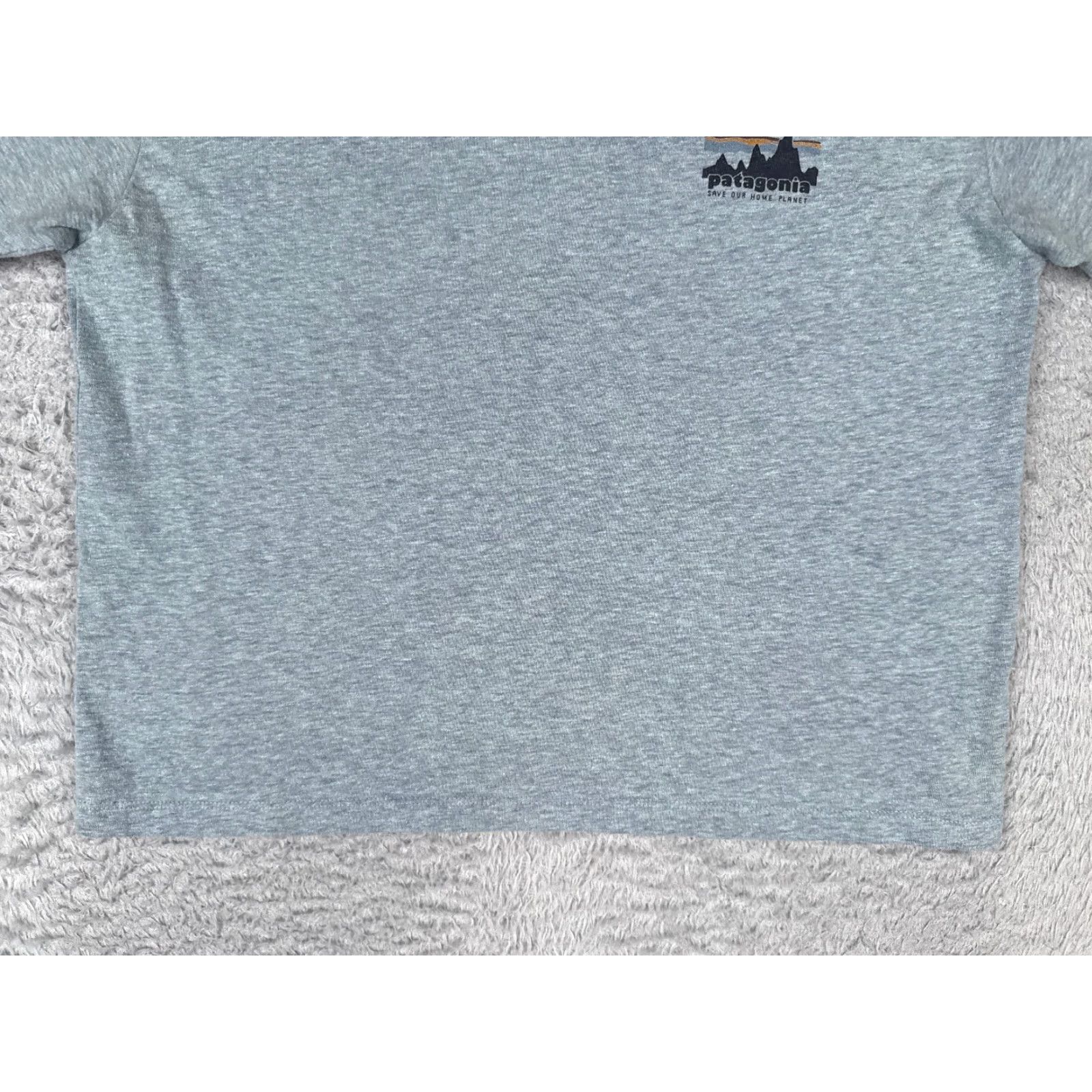Patagonia Patagonia Shirt XS Women Blue Short Sleeve Crew Neck ’73 Skyline CROP USA Logo Size XS / US 0-2 / IT 36-38 - 5 Thumbnail