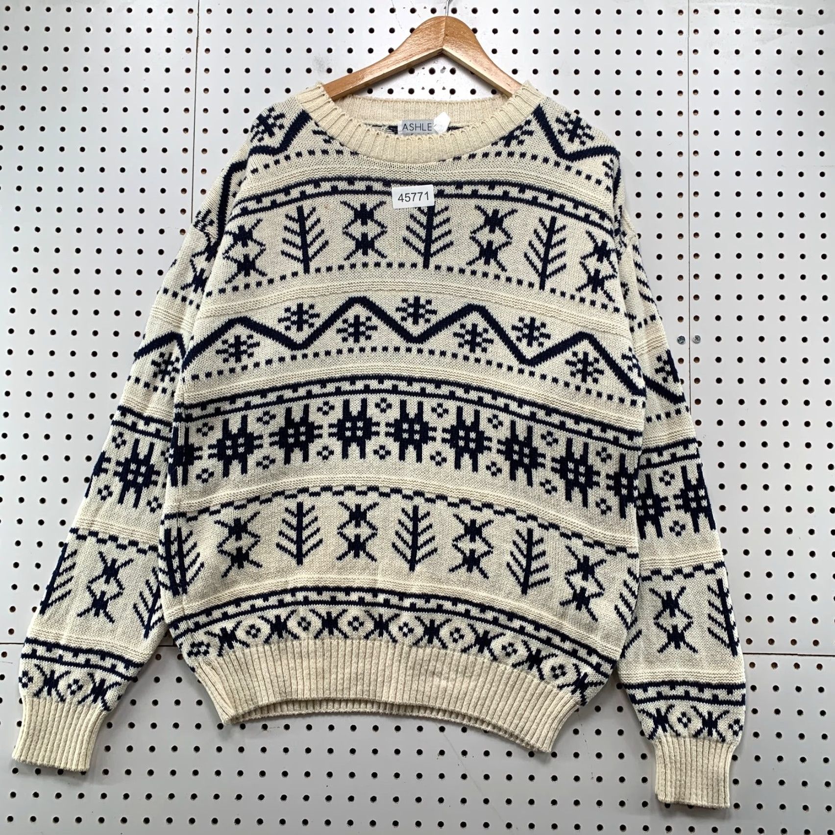 Vintage VINTAGE Ashley Knit Mens Large Fair Isle Nordic Sweater Beige 100% Cotton Pullover Knit Crew Neck 90s Ski Winter Casual Size US L / EU 52-54 / 3 - 2 Thumbnail