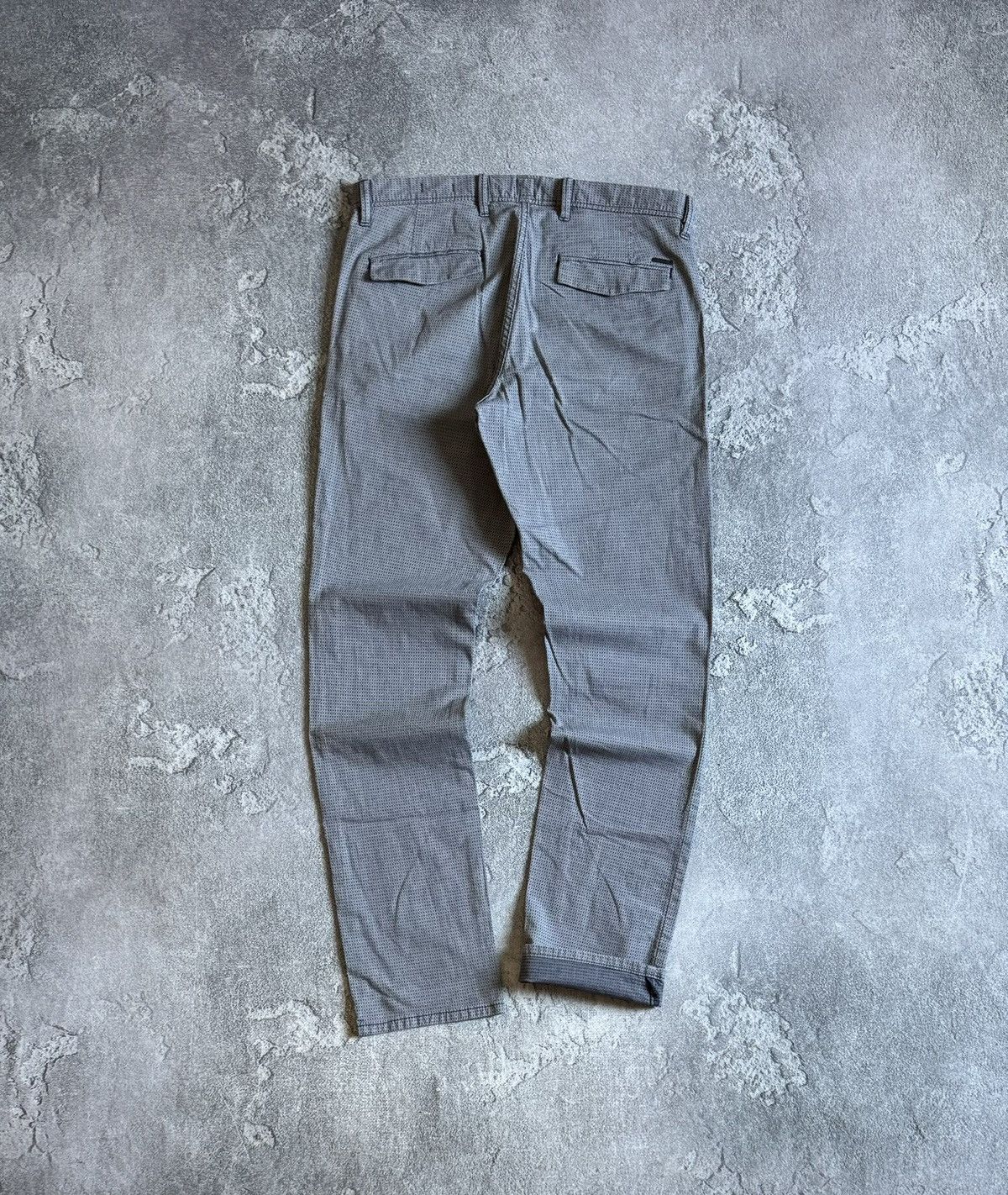 Hugo Boss Hugo boss 32/30 casual pants chinos trousers old money Size US 32 / EU 48 - 1 Thumbnail