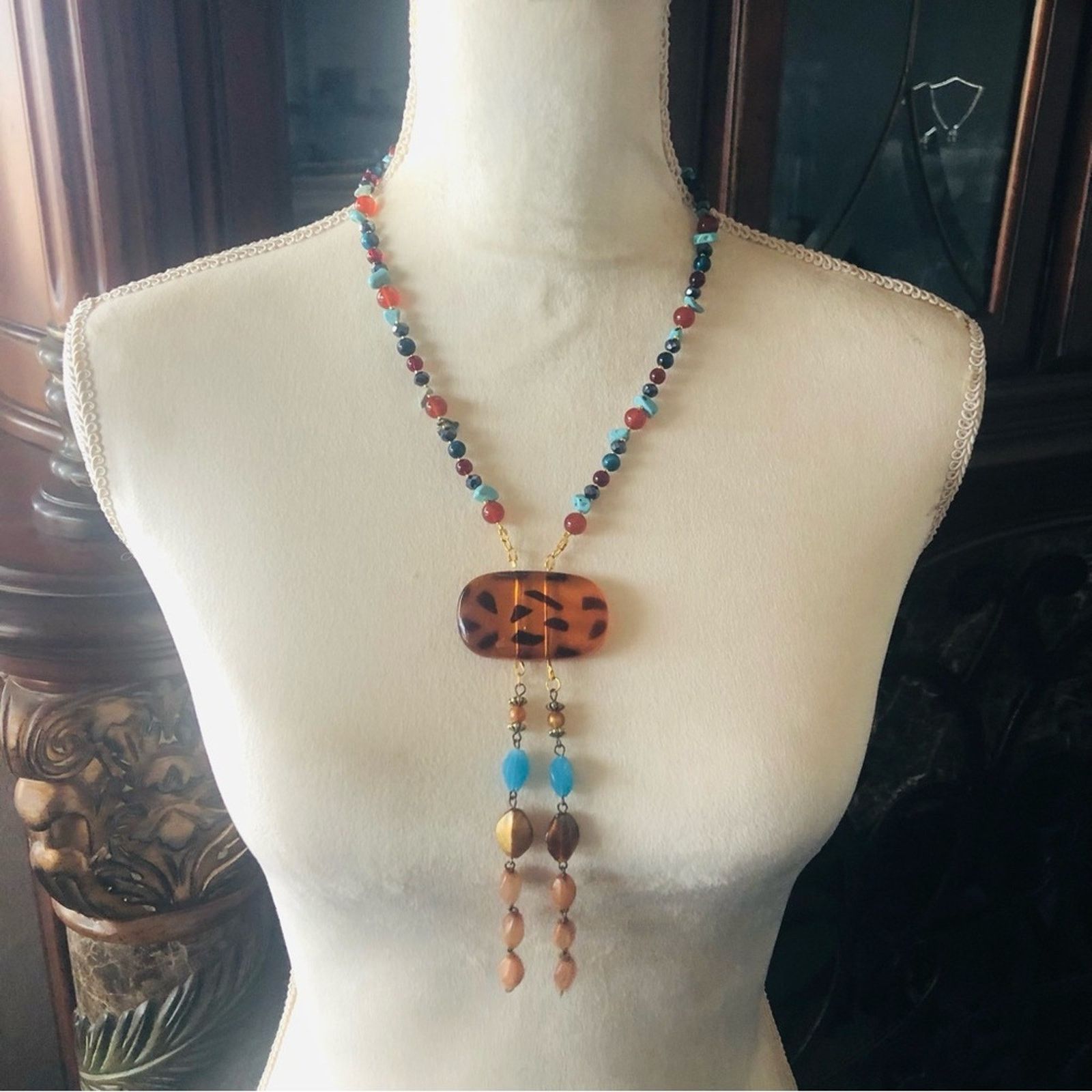 Handmade Handcrafted genuine stone faux tortoise medallion necklace Size ONE SIZE - 2 Thumbnail