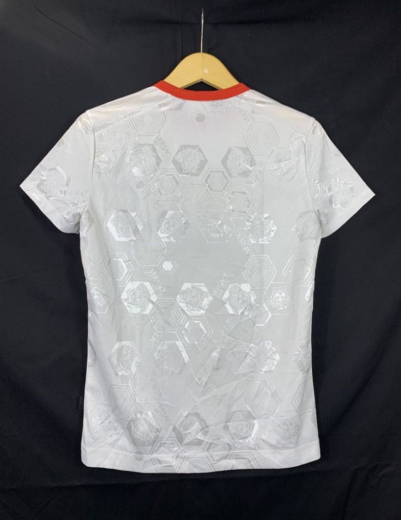 Versace Vintage Versace Jeans Fear No one Monogram Size US S / EU 44-46 / 1 - 3 Thumbnail