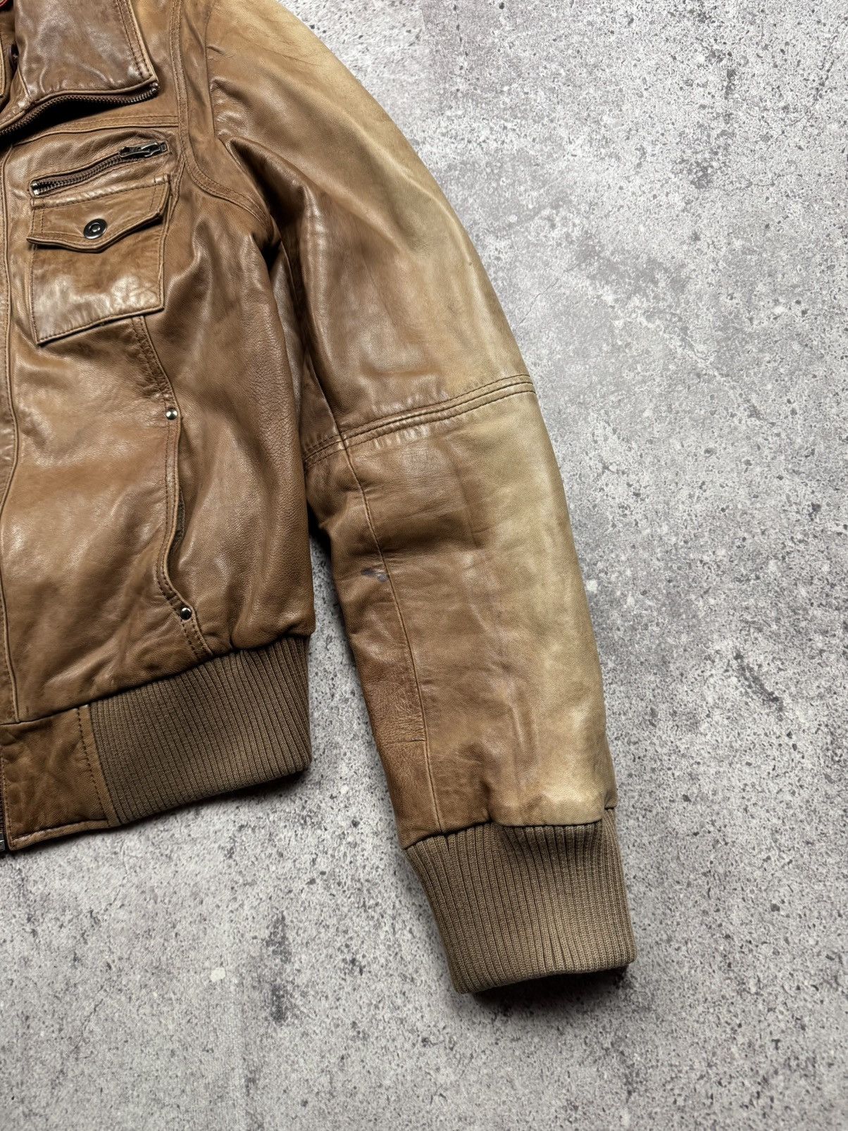 Genuine Leather Vintage 90s Faded Distressed Brown Leather Bomber Jacket Size US S / EU 44-46 / 1 - 6 Thumbnail