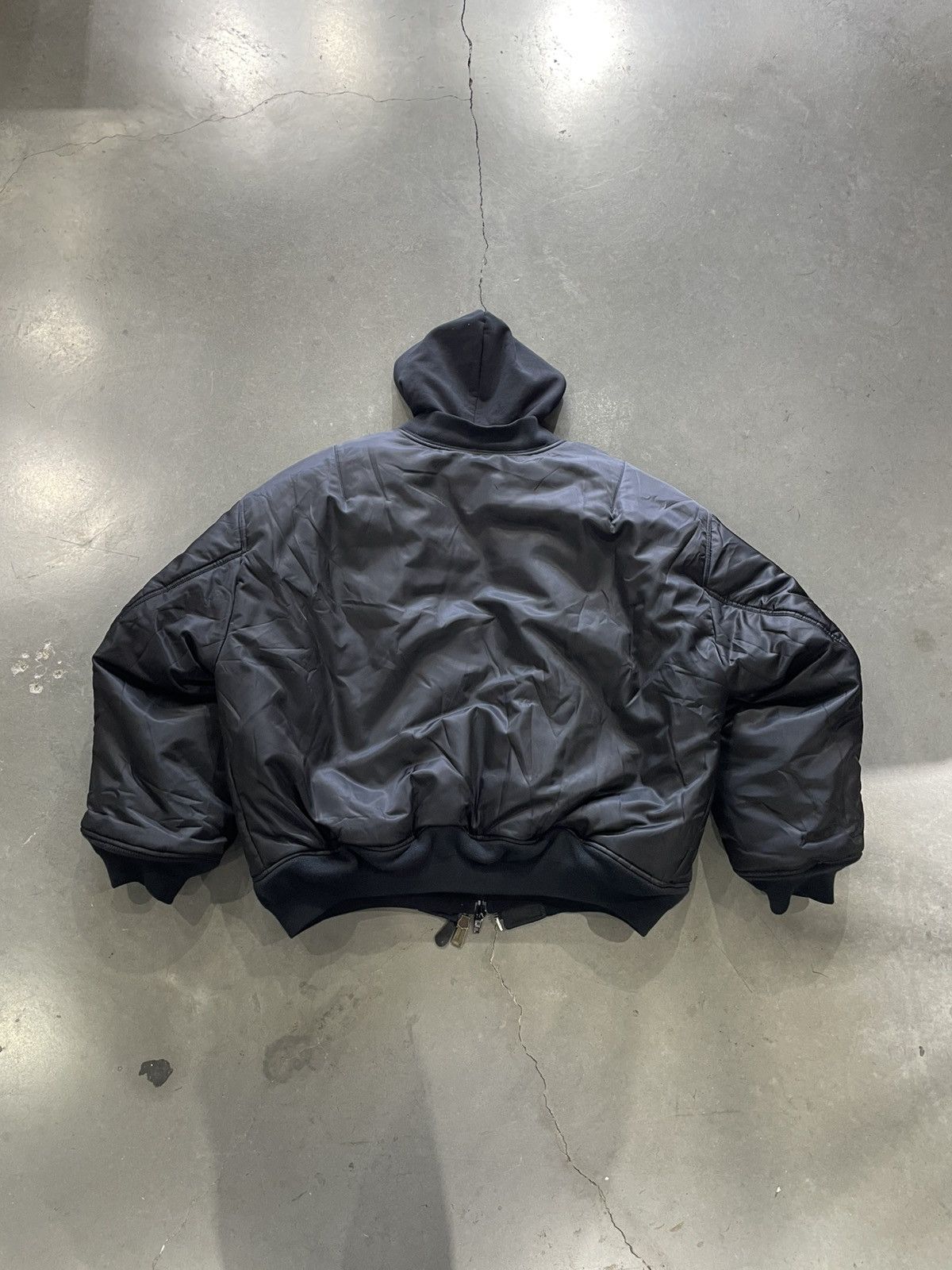 Balenciaga SS23 Balenciaga All In Nylon Bomber Jacket Size US S / EU 44-46 / 1 - 5 Thumbnail