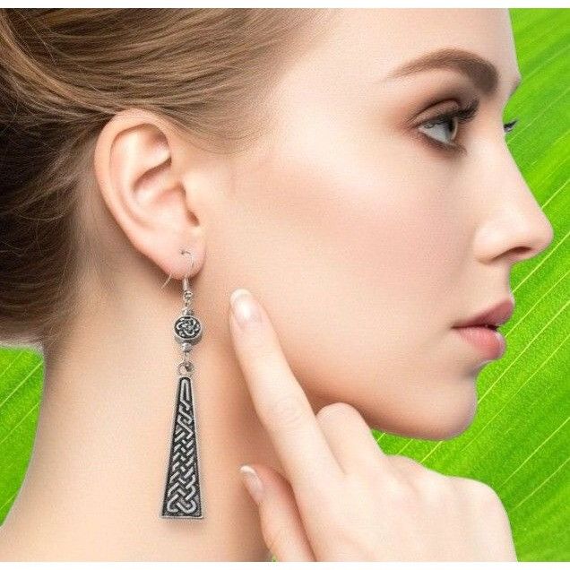 Handmade Celtic Knot Earrings Irish Jewelry St Patricks Day Parade Pa Size ONE SIZE - 2 Thumbnail