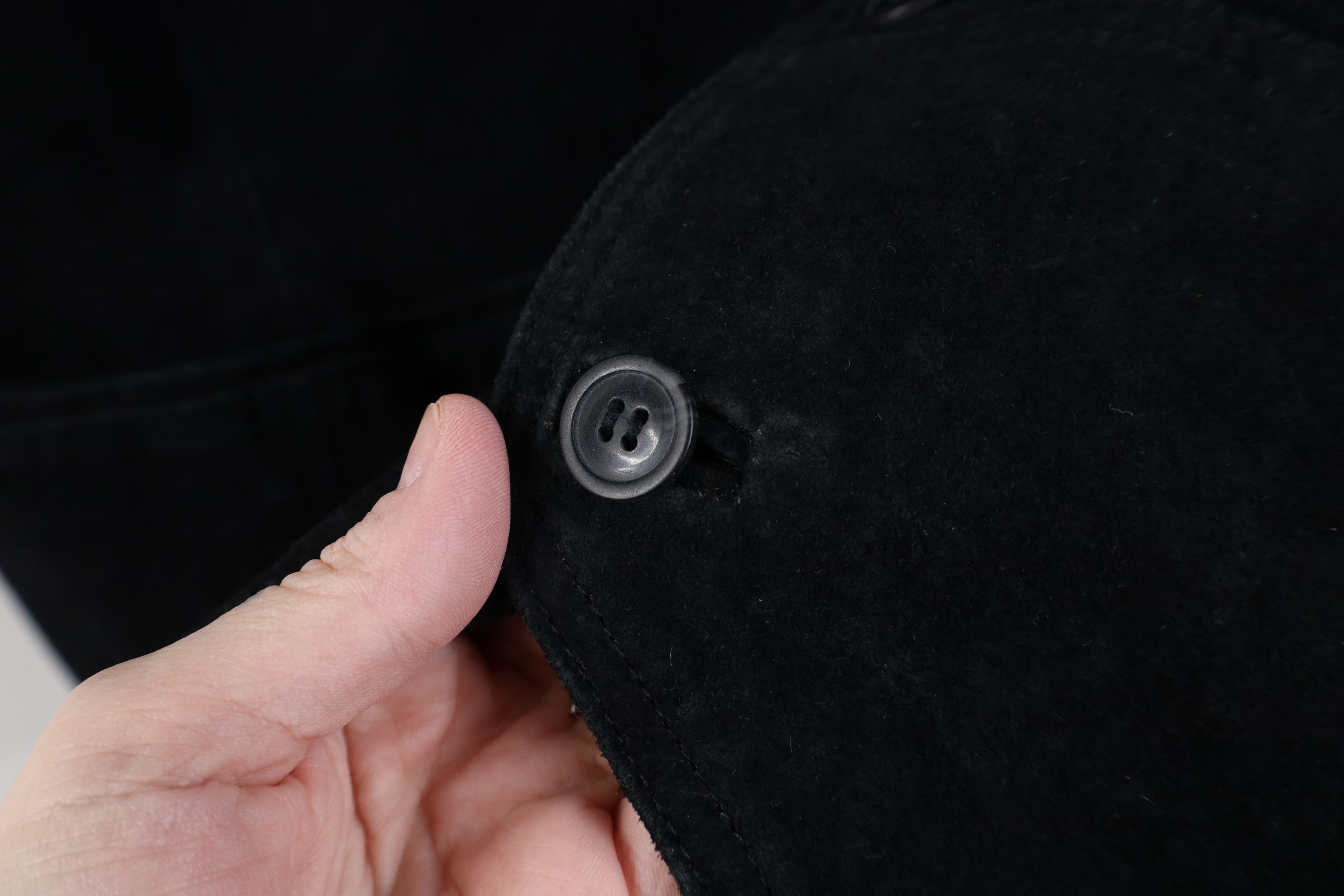 Vintage Vintage 90s Streetwear Suede Leather Buckle Back Vest Jacket Size US S / EU 44-46 / 1 - 9 Thumbnail