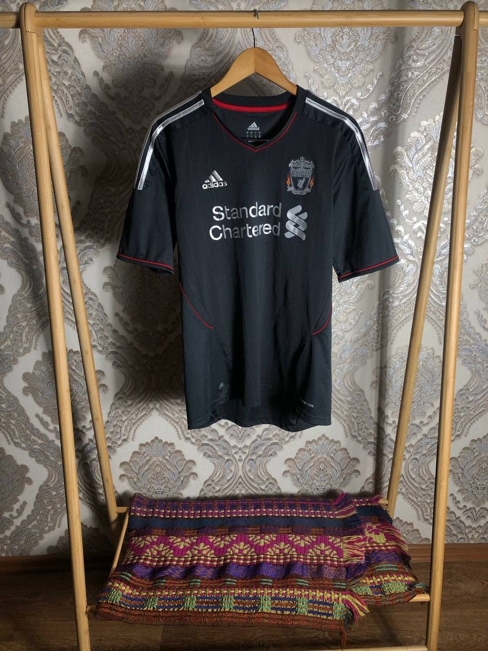 Adidas VINTAGE ADIDAS FC LIVERPOOL ENGLAND RETRO SOCCER JERSEY Y2K Size US L / EU 52-54 / 3 - 1 Thumbnail