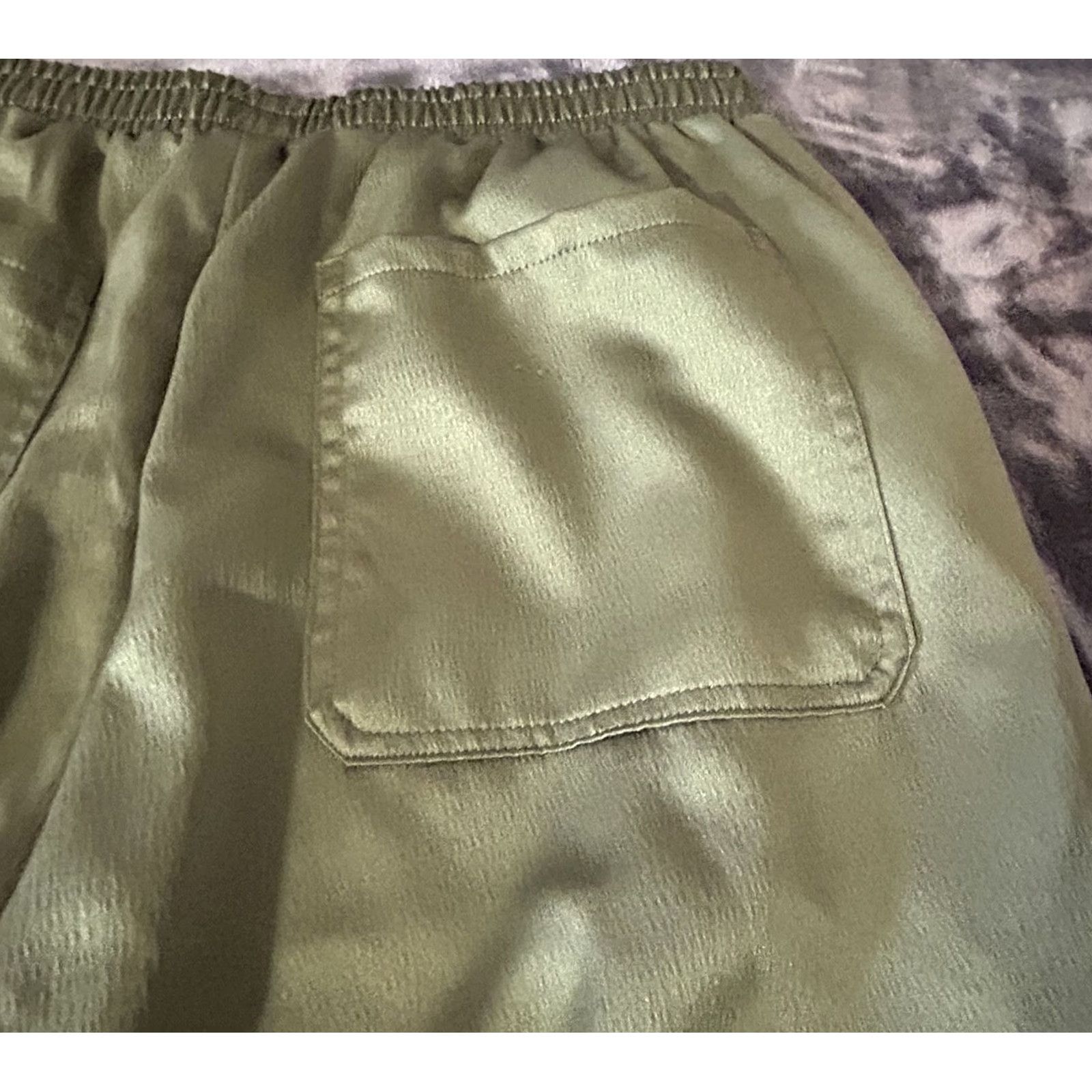 Vintage Time & Tru Cargo Joggers Women Medium 8-10 Army Green Pockets 30x27 Jogger Elastic Waist Rise High-Backed 27 Inseam KnIT Pants Casual Modern Womens Size 32" / US 10 / IT 46 - 7 Thumbnail