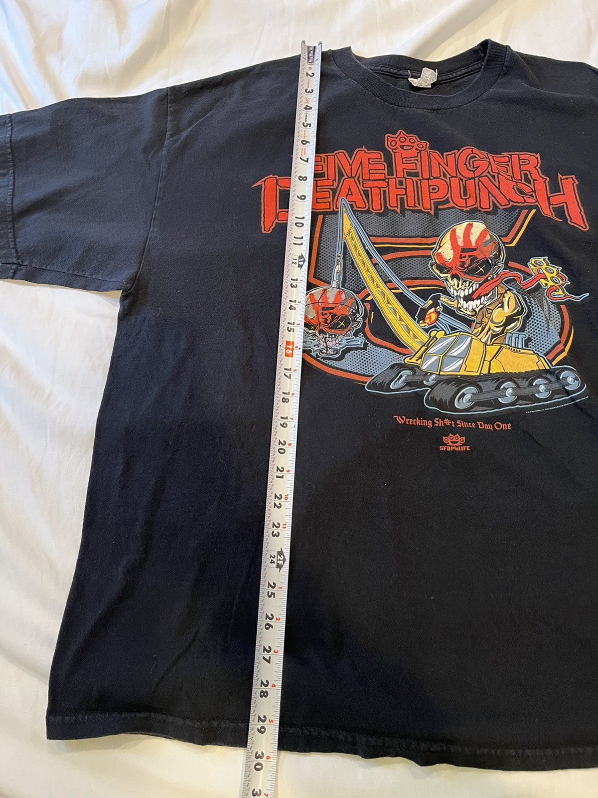 Band Tees 2015 five finger death punch band tshirt Size US XXL / EU 58 / 5 - 6 Thumbnail