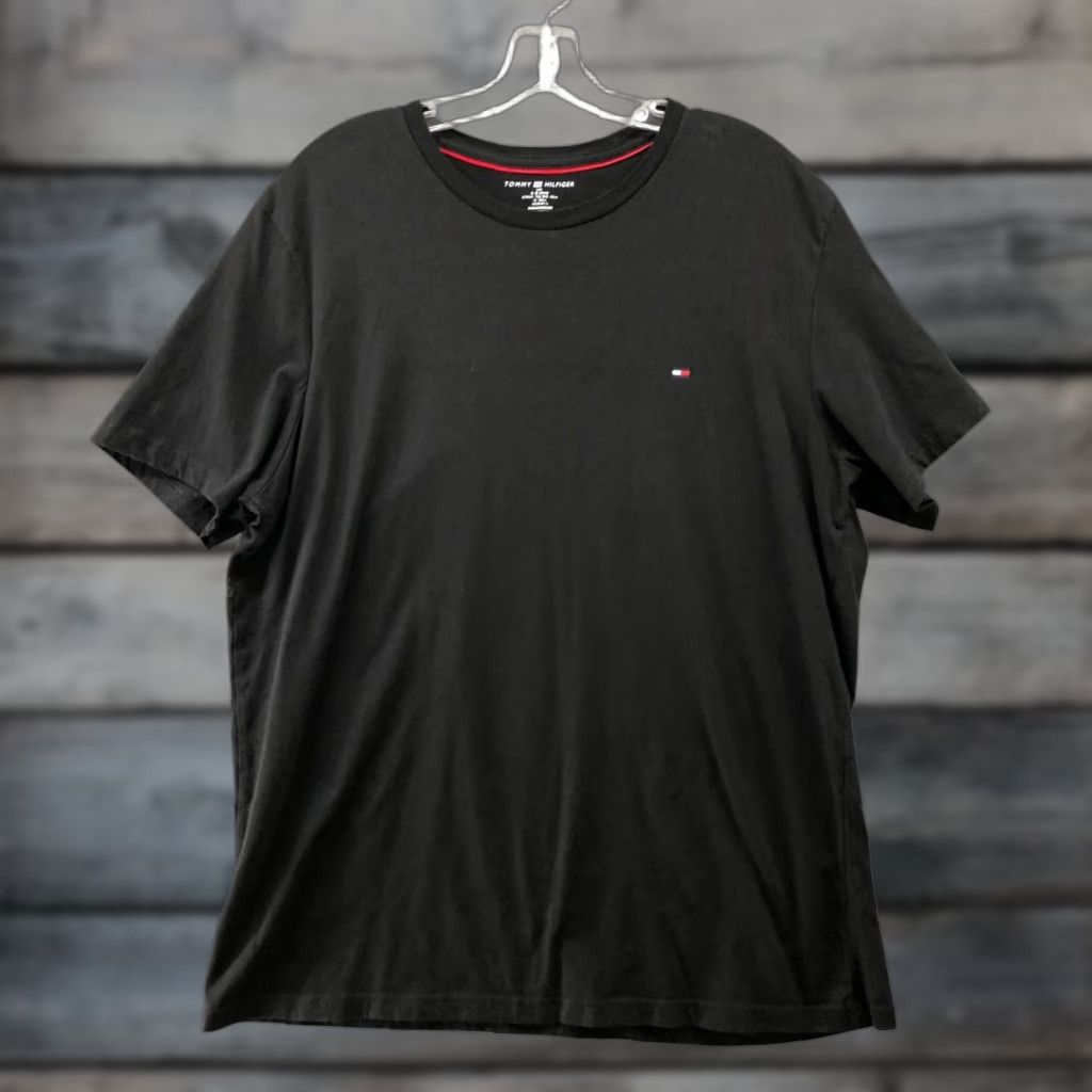 Tommy Hilfiger Tommy Hilfiger T Shirt Mens L Black Short Sleeve Crewneck Cotton Logo Size US L / EU 52-54 / 3 - 1 Thumbnail