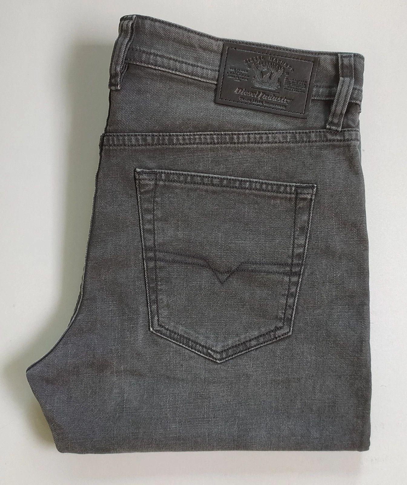 Diesel Diesel BUSTER-X L.34 MENS JEANS T/9788 Size US 34 / EU 50 - 1 Thumbnail