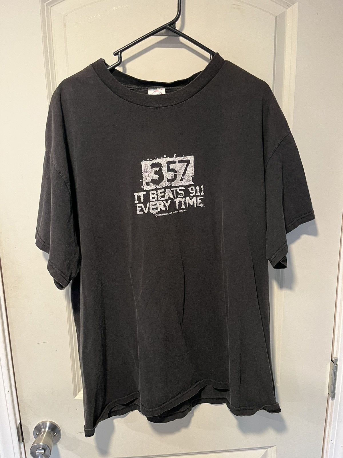 Vintage Vintage Pistol Graphic Tee Size US XL / EU 56 / 4 - 2 Thumbnail