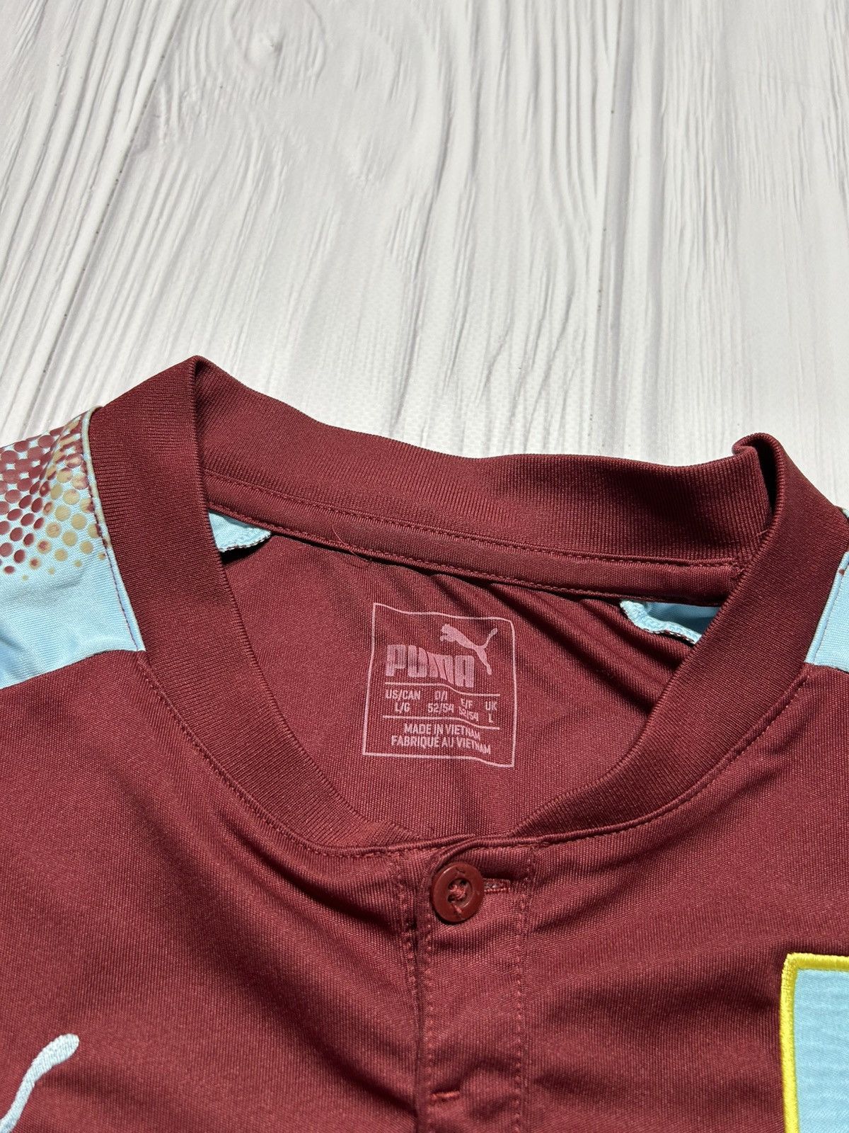 Puma FC Burnley #12 Brady 2017 Soccer Jersey Size L Size US L / EU 52-54 / 3 - 18 Thumbnail