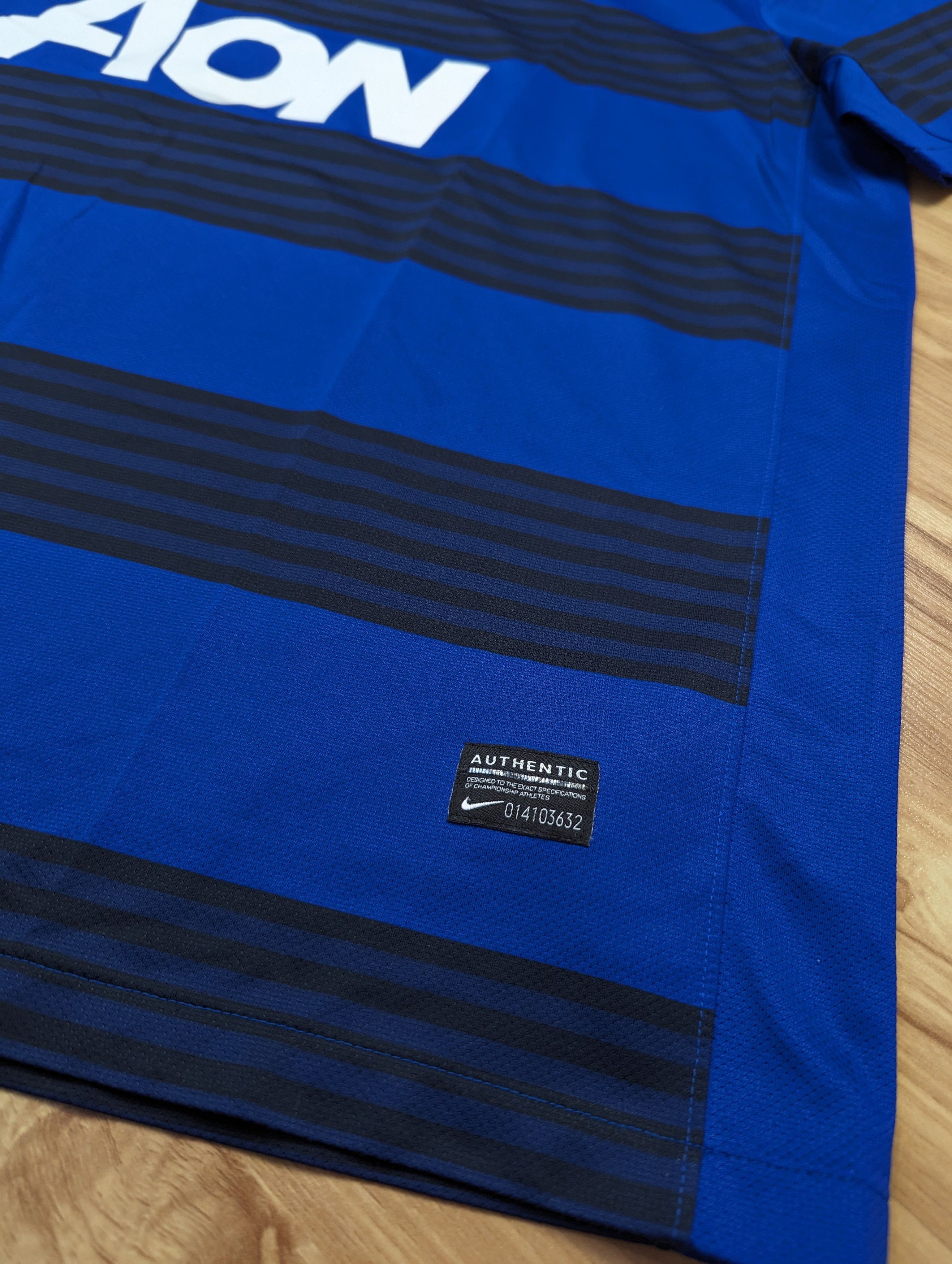 Nike MANCHESTER UNITED NIKE 2011/2012 FOOTBALL JERSEY CHAMPIONS Size US XXL / EU 58 / 5 - 4 Thumbnail