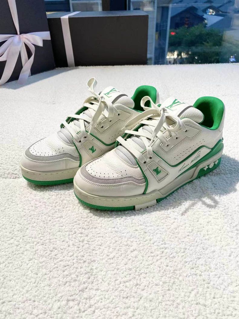 Louis Vuitton Louis Vuitton White-green shoes Size US 4 / IT 34 - 1 Thumbnail
