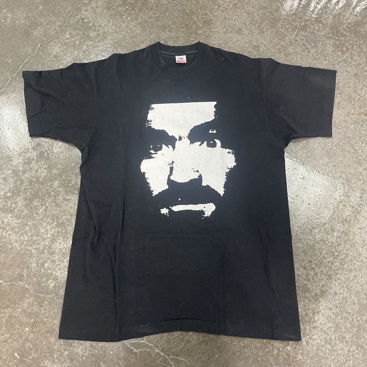 Vintage Vintage Charles Manson Charlie Dont Surf Tee Size US XL / EU 56 / 4 - 3 Thumbnail