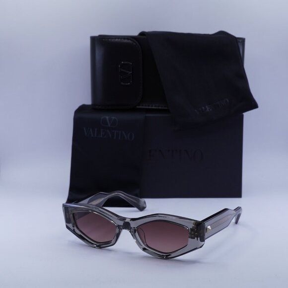 Valentino Valentino V-TRE VLS-101C Sunglasses Translucent Grey Cat Eye Size ONE SIZE - 11 Thumbnail