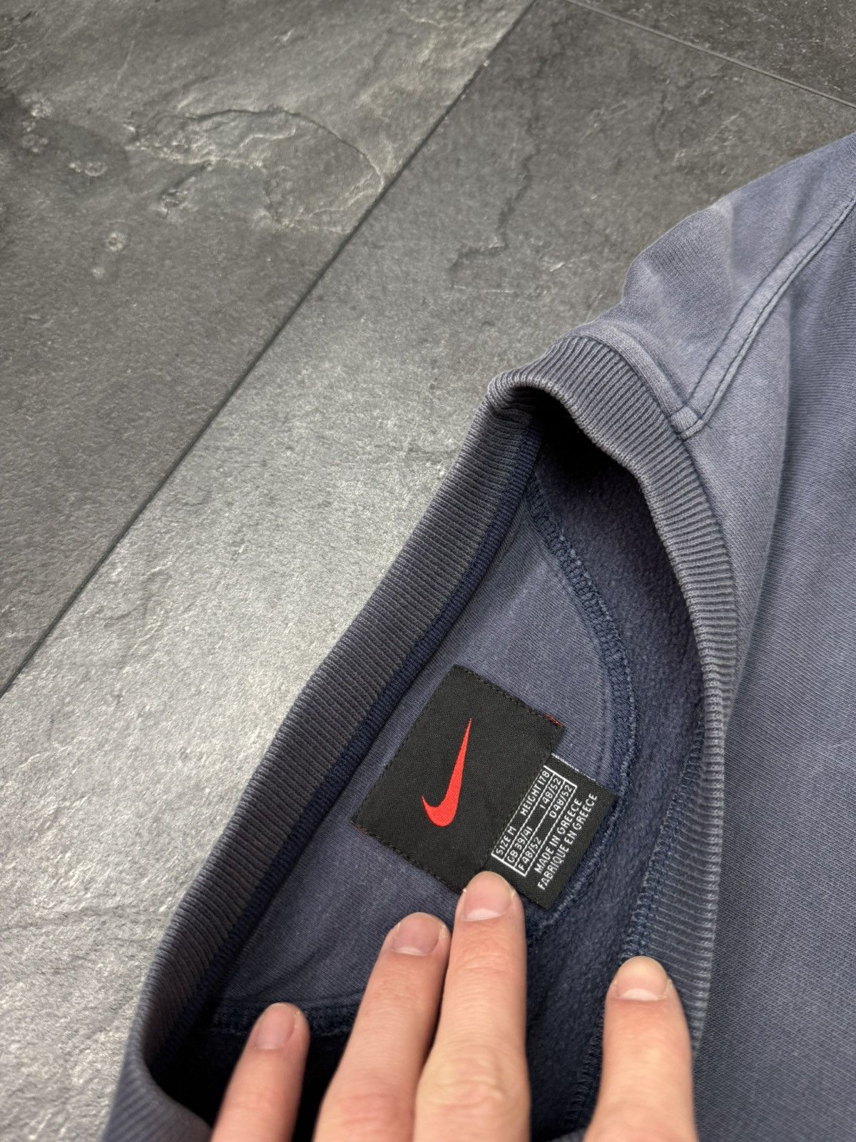 Nike × Vintage Vintage Nike faded rare mini swoosh sweatshirt Size US M / EU 48-50 / 2 - 6 Thumbnail