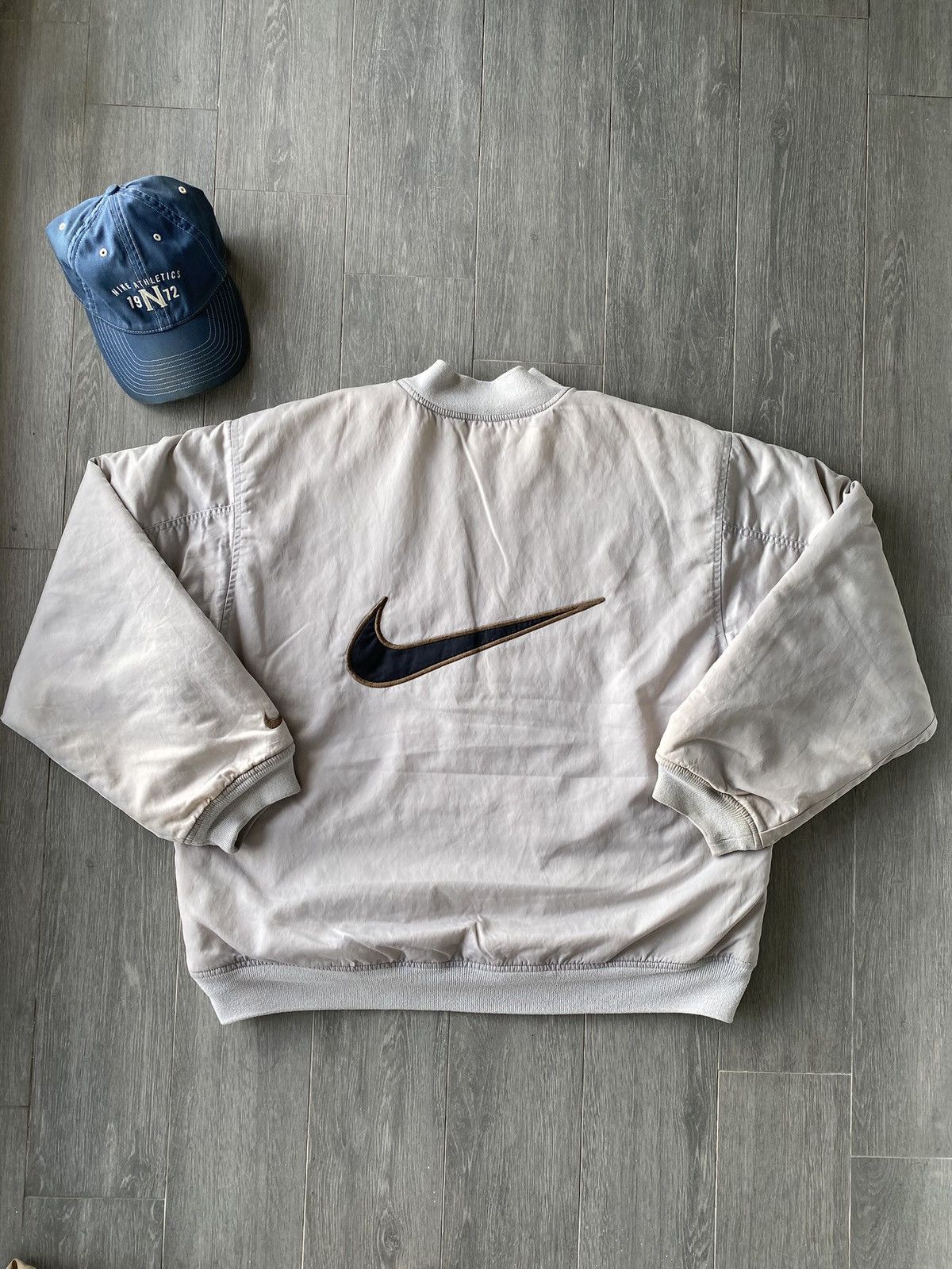 Nike × Vintage Vintage 90’s Grey Nike Big Swoosh Bomber Jacket Size US L / EU 52-54 / 3 - 1 Thumbnail