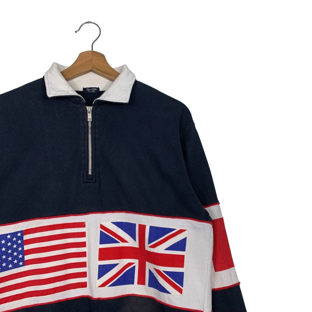 Vintage JOHN GALT CALIFORNIA Flags Logo Sweatshirt #2841-C128 Size US M / EU 48-50 / 2 - 4 Thumbnail