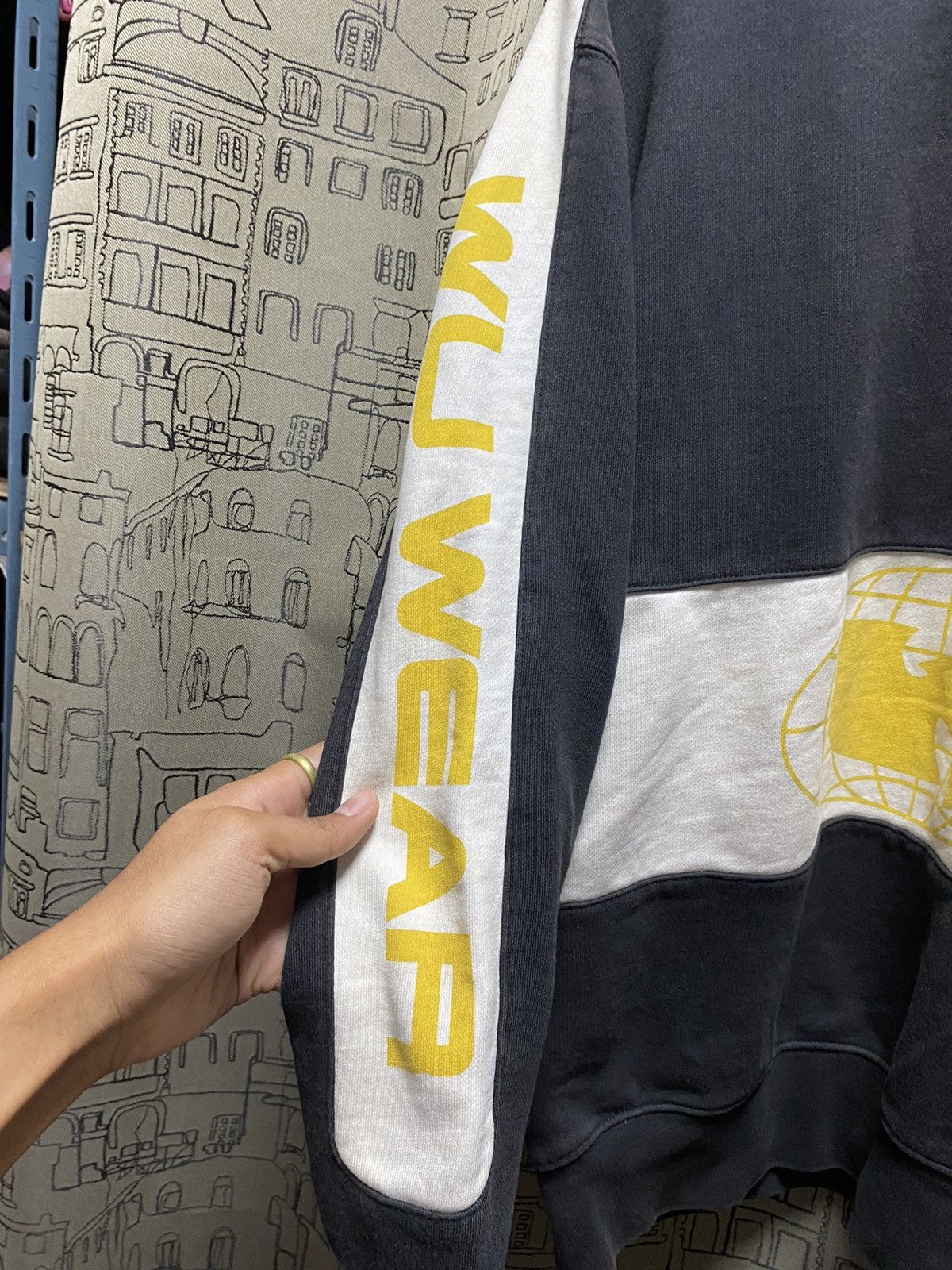 Rap Tees Vintage WU WEAR WU TANG CREAM SWEATSHIRT Rap Tee Size US M / EU 48-50 / 2 - 6 Thumbnail