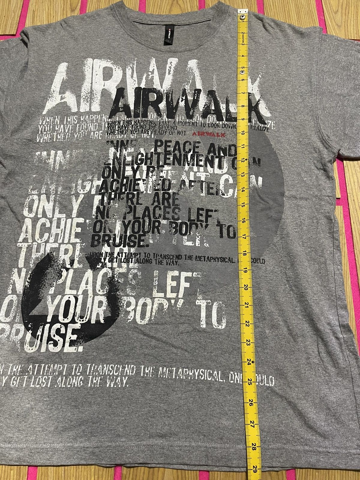 If Six Was Nine VINTAGE Y2K AIRWALK short sleeve tshirt Size US L / EU 52-54 / 3 - 8 Thumbnail