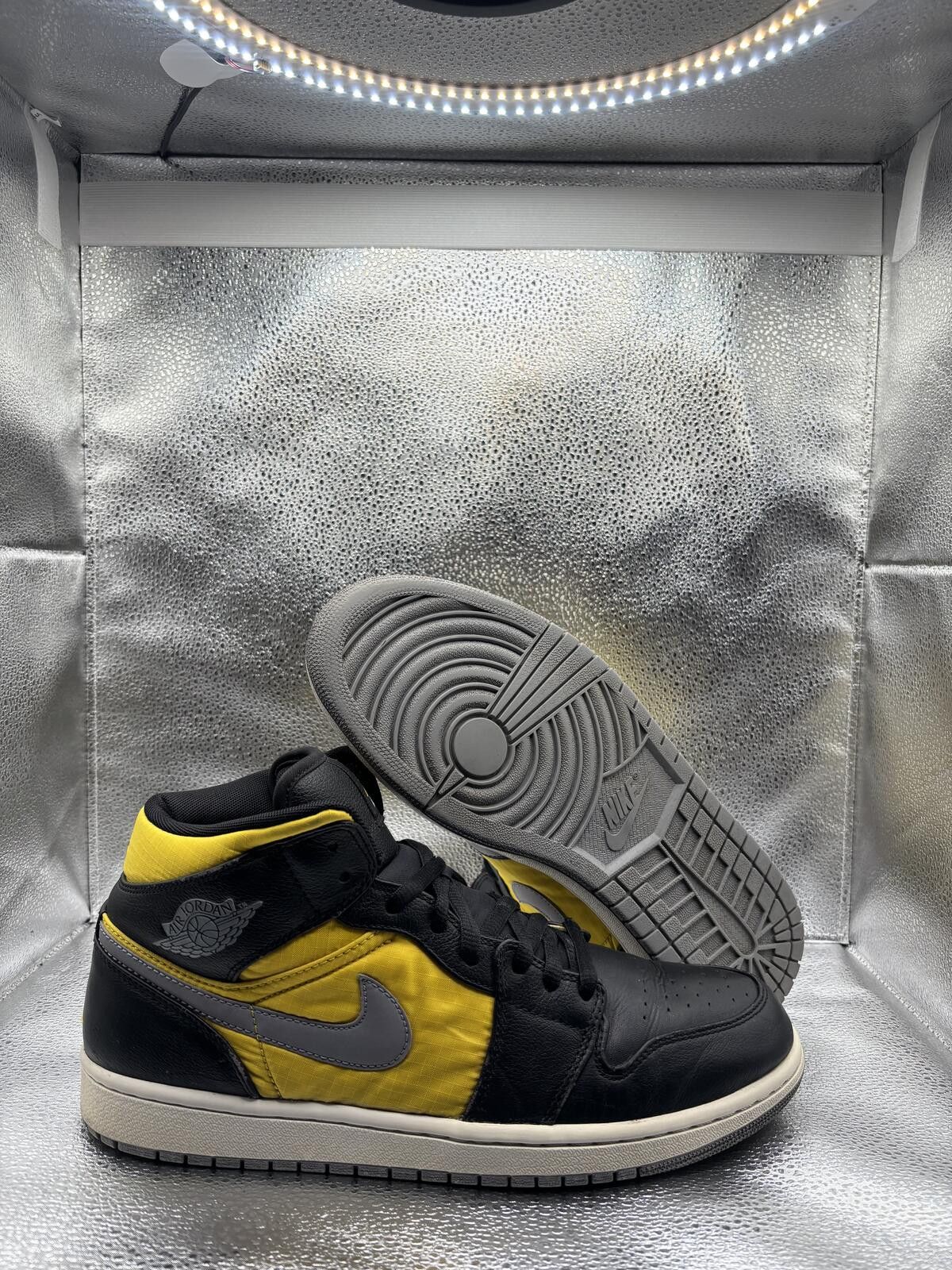 Jordan Brand Air Jordan 1 mid black speed yellow Size US 11.5 / EU 44-45 - 1 Thumbnail