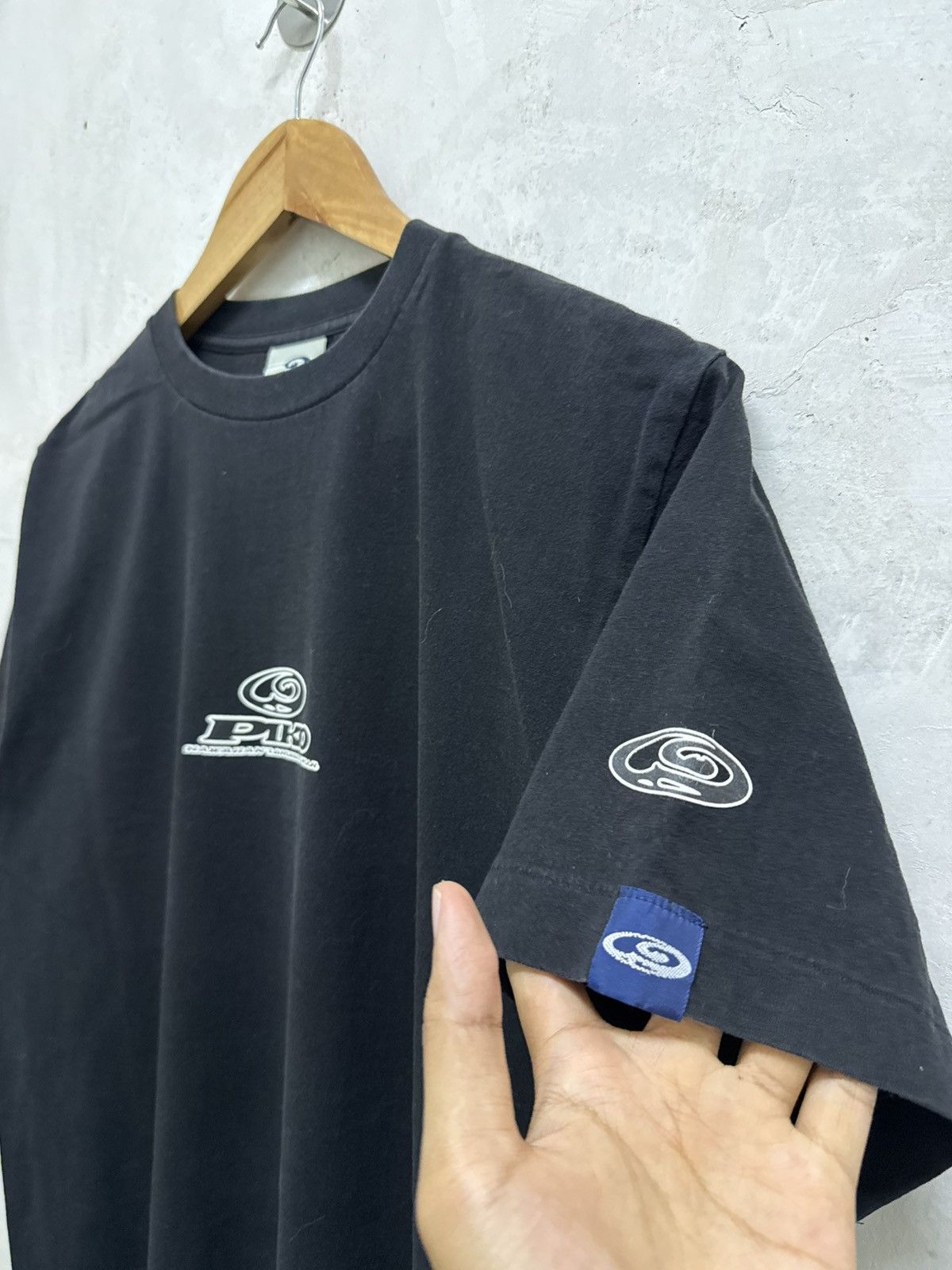 Vintage Vintage Piko Surfwear Backhit Hawaiian Surf Tshirt Size US M / EU 48-50 / 2 - 5 Thumbnail