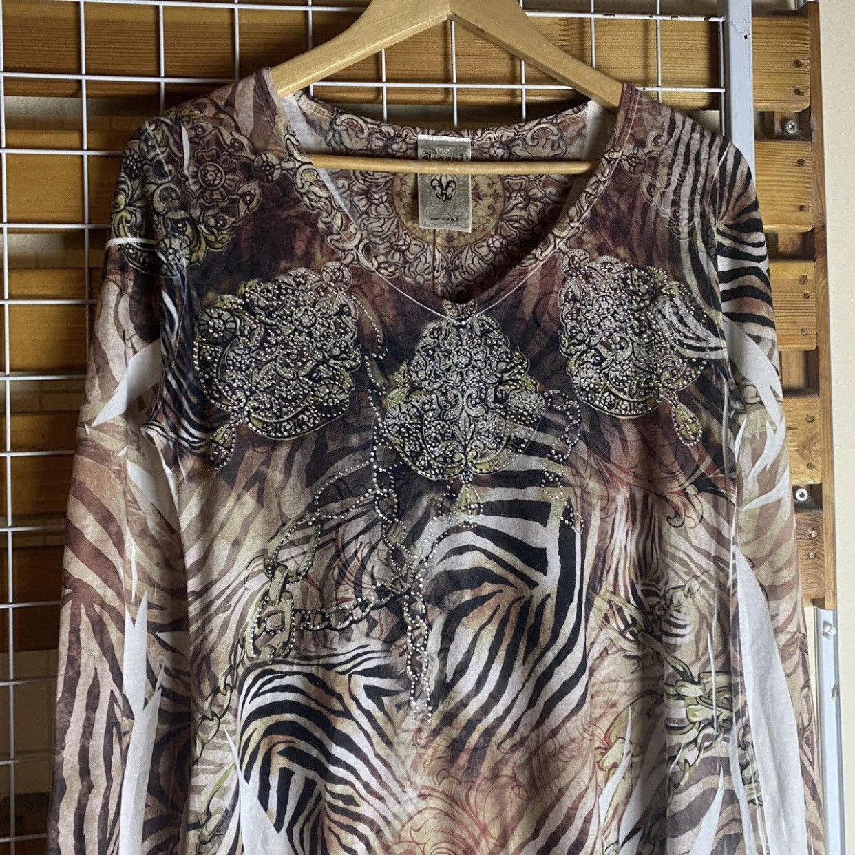 Japanese Brand Vocal Embellished Animal Print Sharkbite Hem Long Sleeve Size S / US 4 / IT 40 - 3 Thumbnail