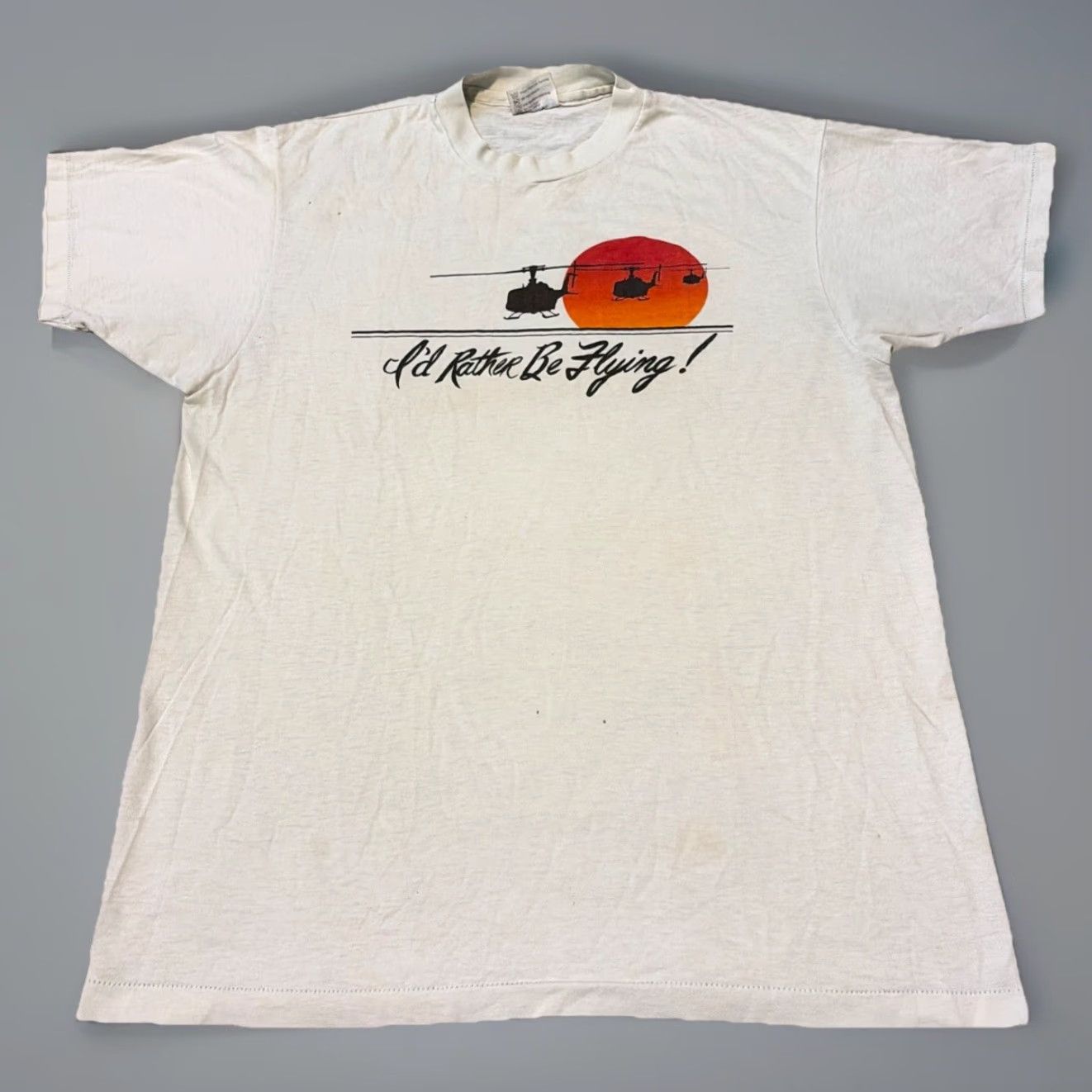 Hanes VINTAGE 1980s I’d Rather Be Flying Military Helicopter White Hanes T-Shirt Large Men Mens L White Military 1980s Size US L / EU 52-54 / 3 - 2 Thumbnail