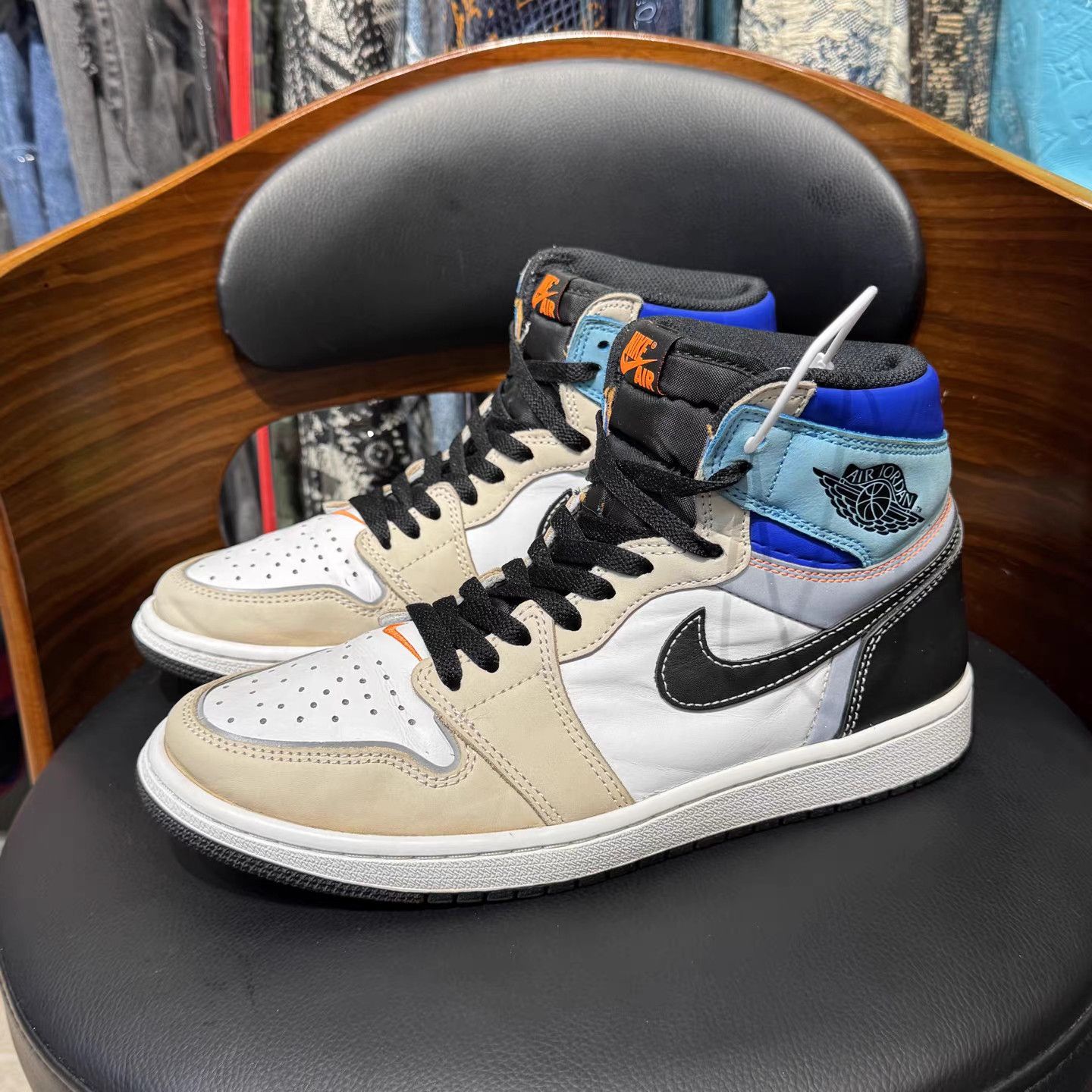 Jordan Brand Air Jordan 1 Sneakers K15 Size US 9.5 / EU 42-43 - 1 Thumbnail