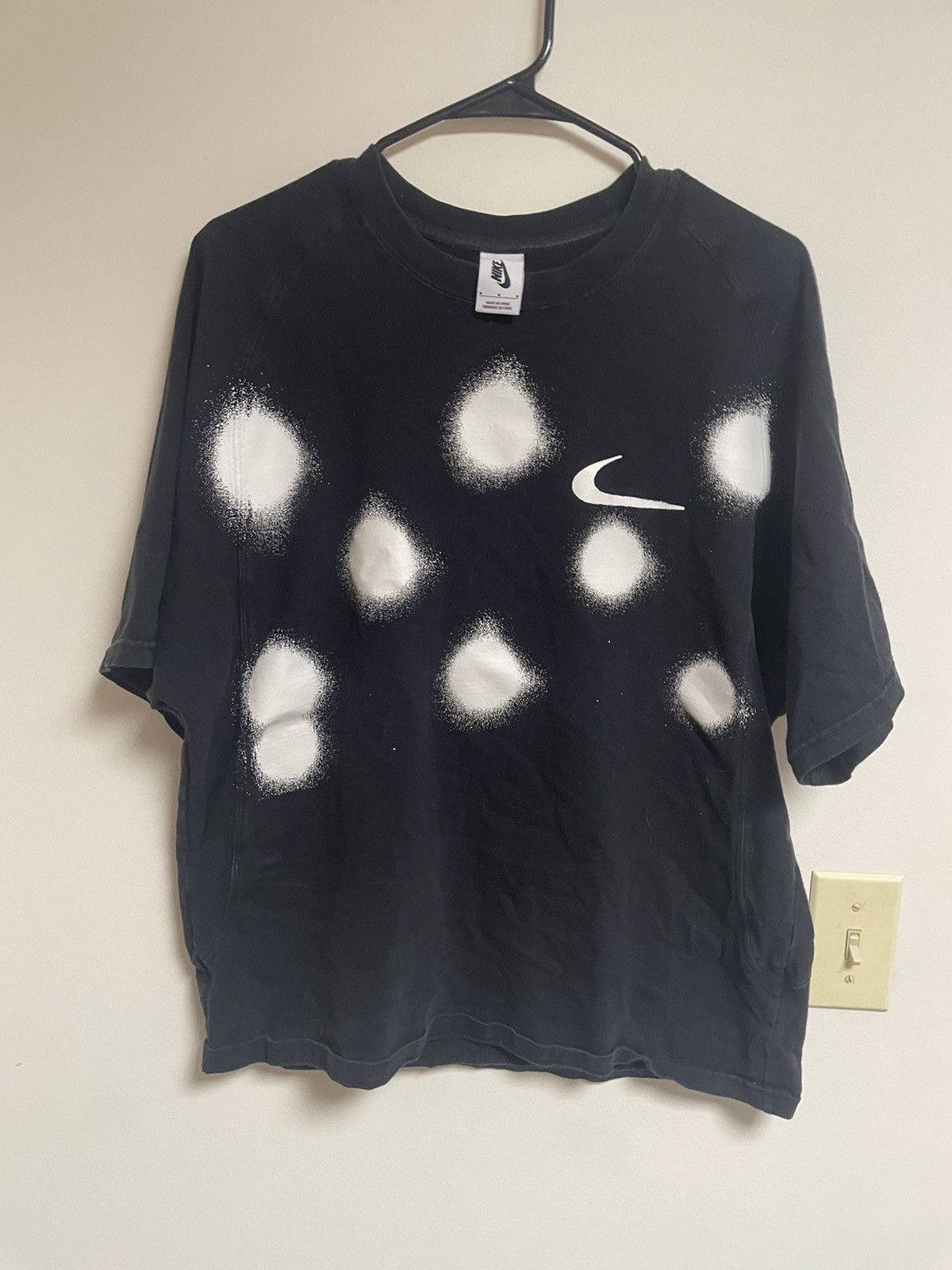 Designer × Nike × Off-White Nike Off White Spotted Cropped Fit Tee Size US M / EU 48-50 / 2 - 1 Thumbnail