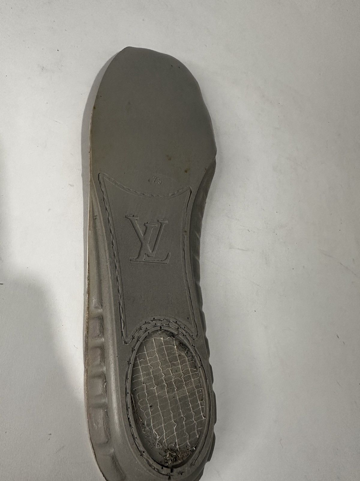 Louis Vuitton Louis Vuitton Rivoli Monogram Low Top Sneakers. Size US 8 / EU 41 - 16 Thumbnail