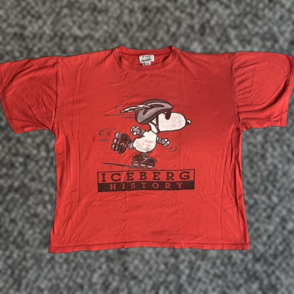 VINTAGE Iceberg 90s Snoopy T-Shirt Shirt Adult Men 2XL Red Graphic Print Crew Neck 1990s Hip Hop Cartoon