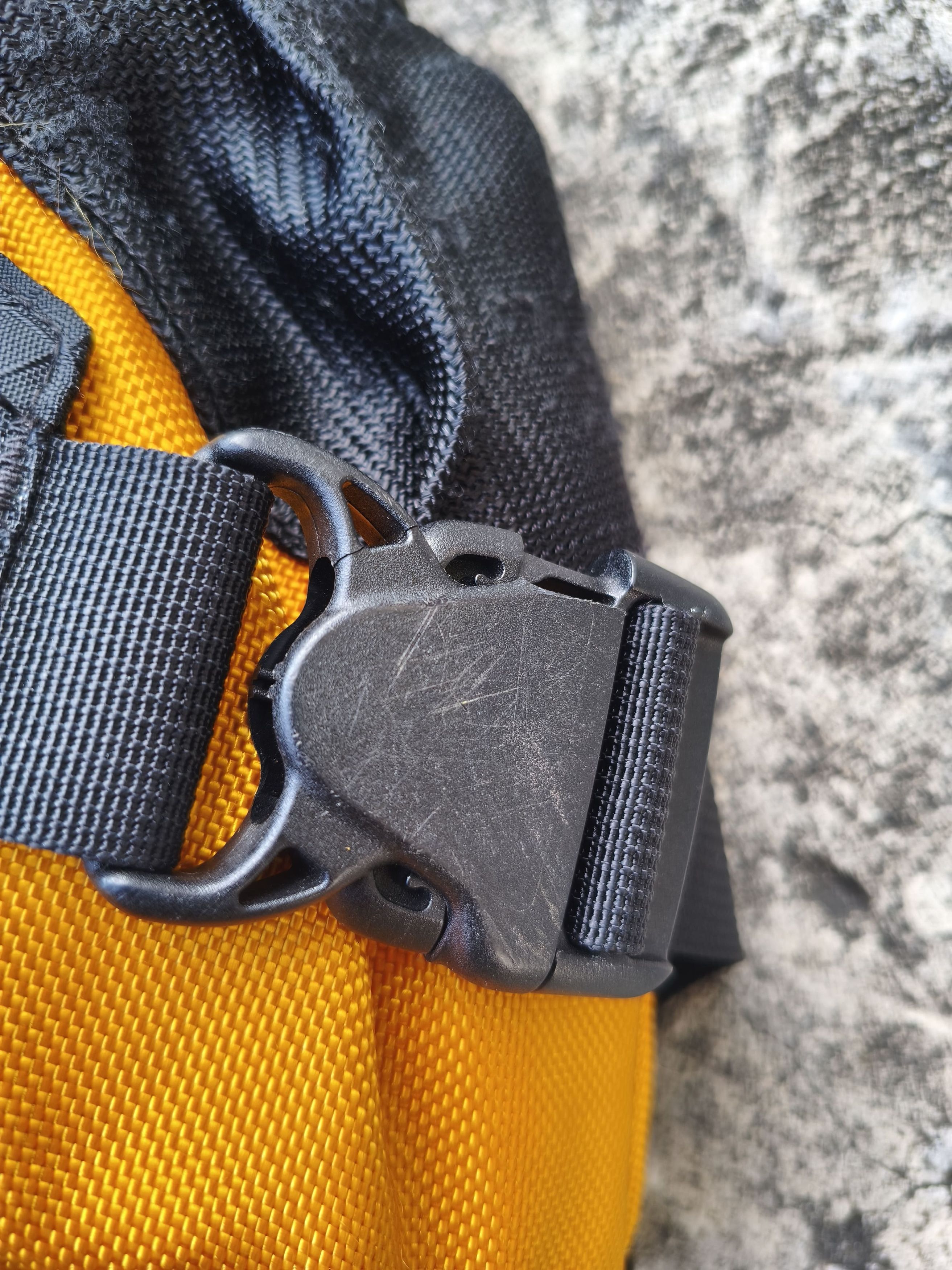 Oakley Oakley Sandbag Yellow Size ONE SIZE - 13 Thumbnail
