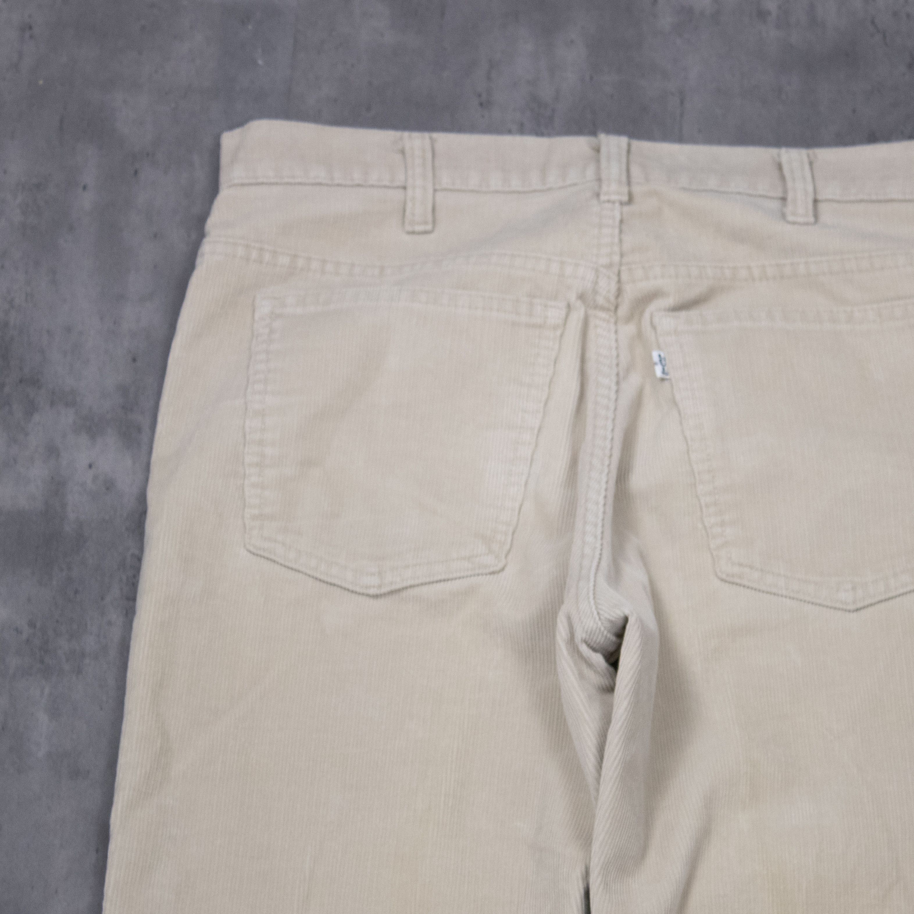 Levi's Vintage Clothing Vintage 70s Levi's Talon Corduroy Beige Straight Leg Pants Size US 32 / EU 48 - 16 Thumbnail