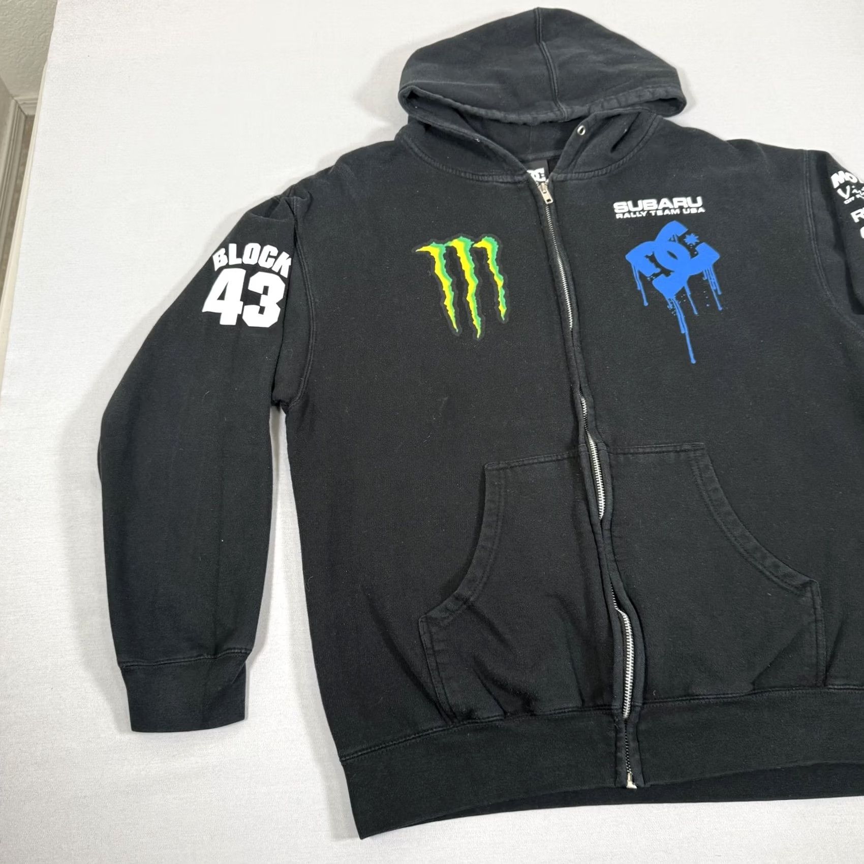 Vintage DC Shoes Hoodie Mens Large Black Subaru Rally Team Monster Energy Block 43 Full Zip Graphic Print Hoodie Sweatshirt Size US L / EU 52-54 / 3 - 5 Thumbnail